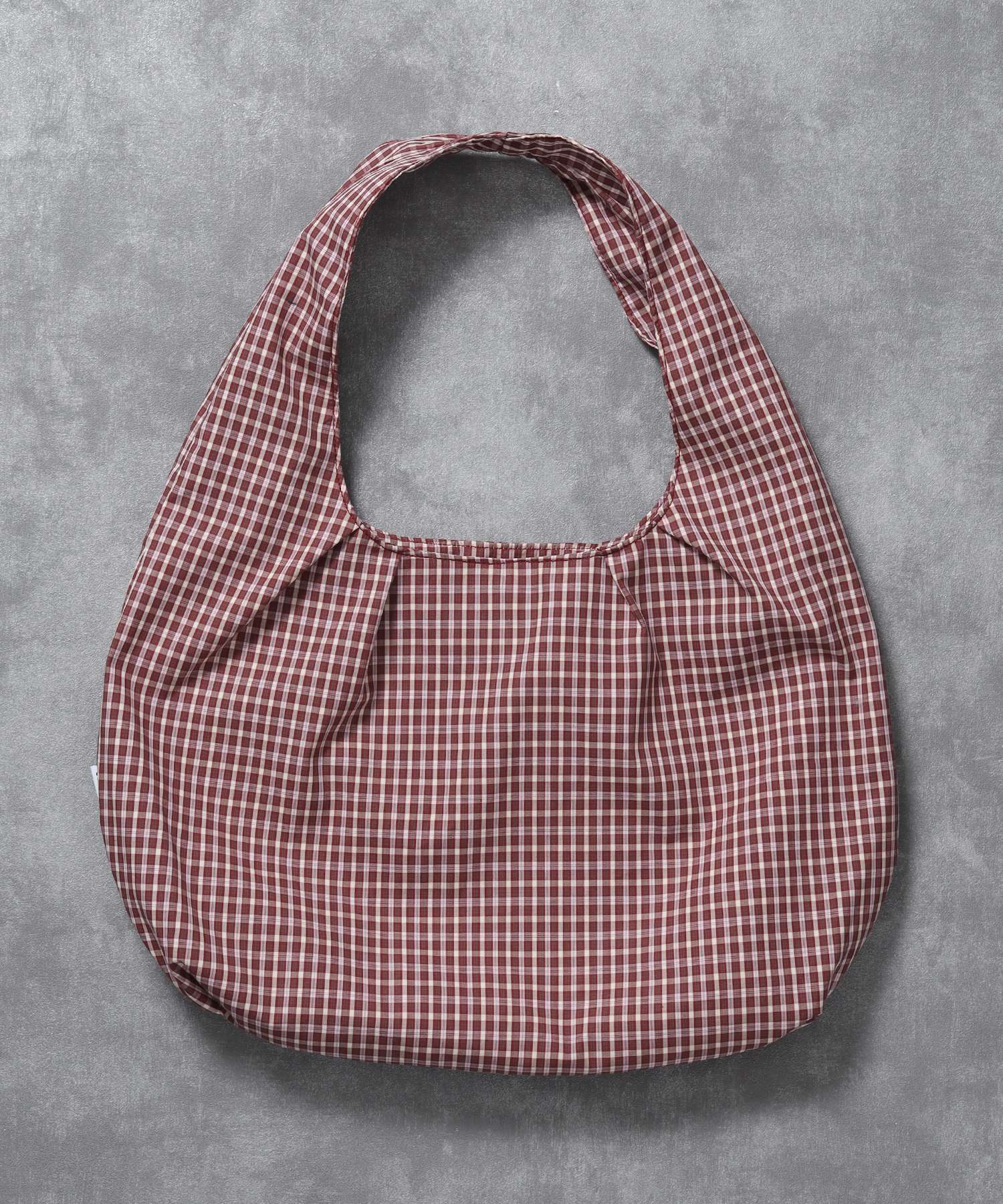 ダブルタックチェックムーンバッグ / ユニセックス バック ハンドバック 雑貨 刺繍 チェック ポケット レッド