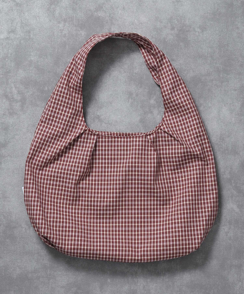 ダブルタックチェックムーンバッグ / ユニセックス バック ハンドバック 雑貨 刺繍 チェック ポケット レッド