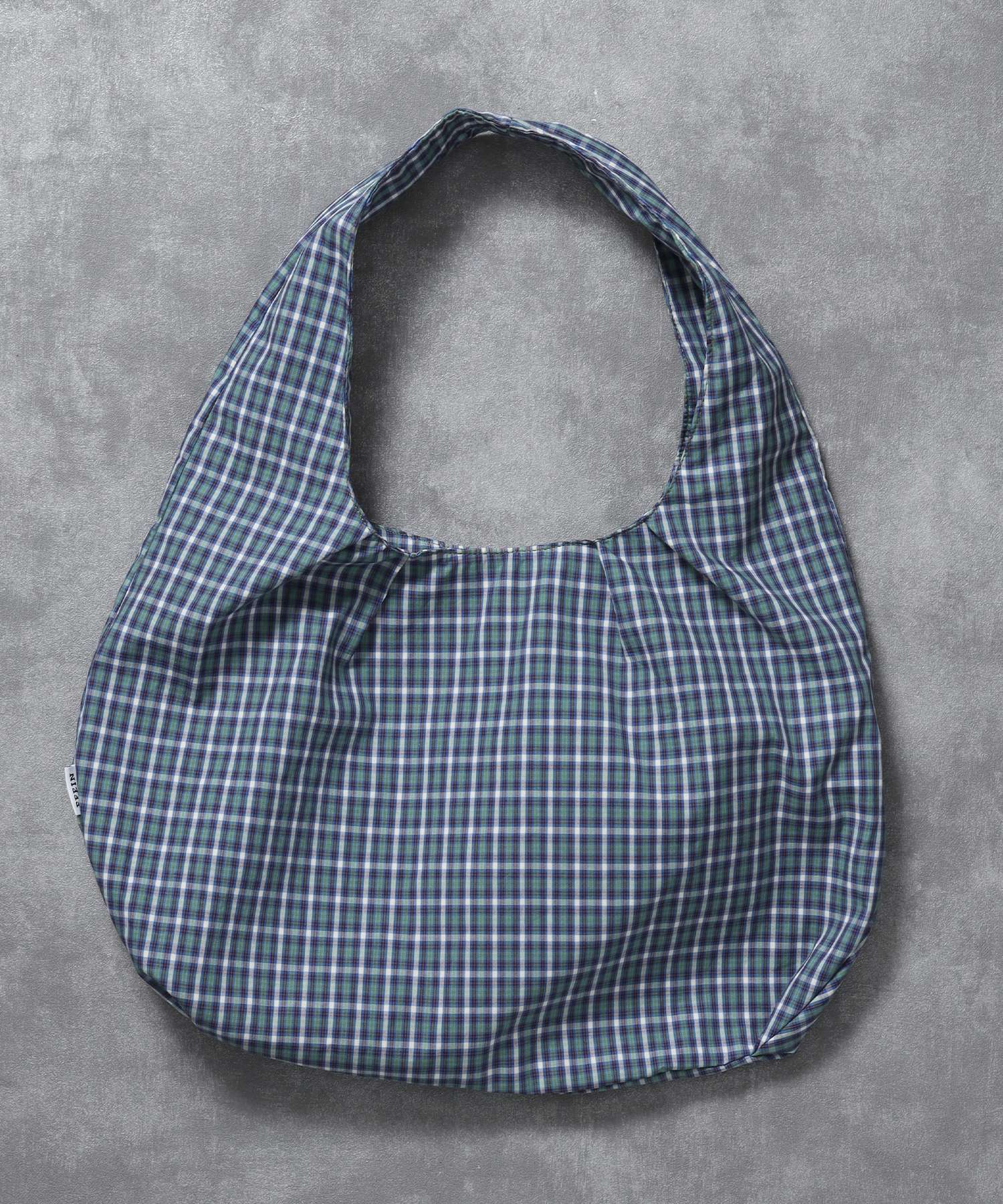 ダブルタックチェックムーンバッグ / ユニセックス バック ハンドバック 雑貨 刺繍 チェック ポケット グリーン