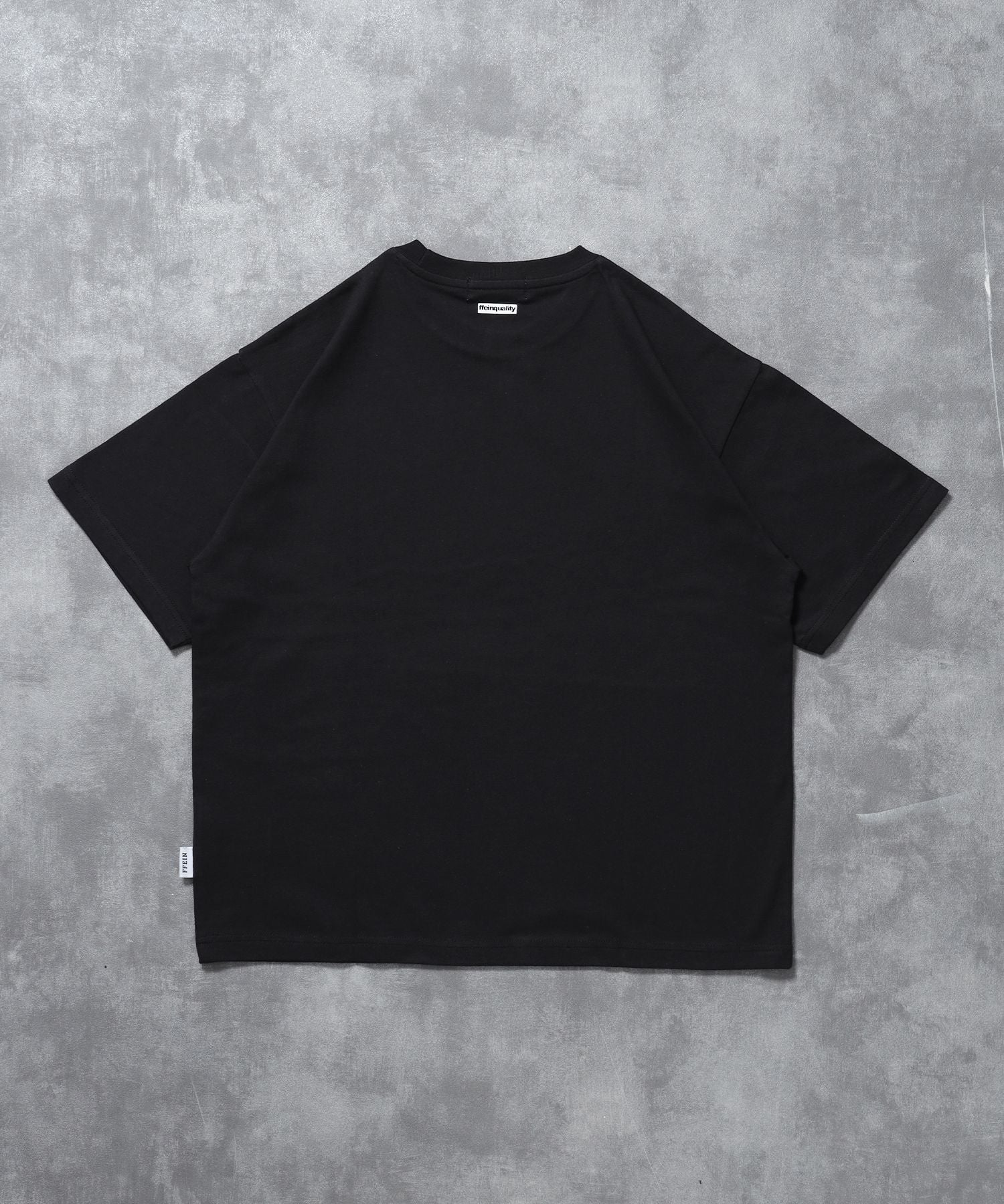 センターデカロゴプリントショート丈Tシャツ/ クルーネック 半袖 刺繍 【短丈】 ブラック