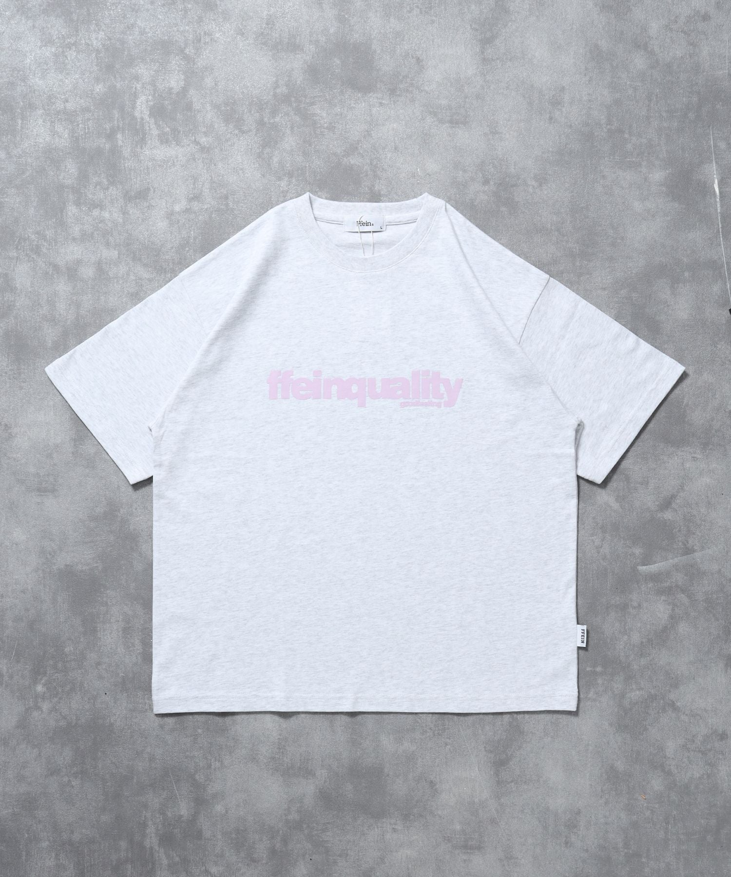 【FFEIN(フェイン)】センターデカロゴプリントショート丈Tシャツ/ クルーネック 半袖 刺繍 【短丈】 アッシュグレー