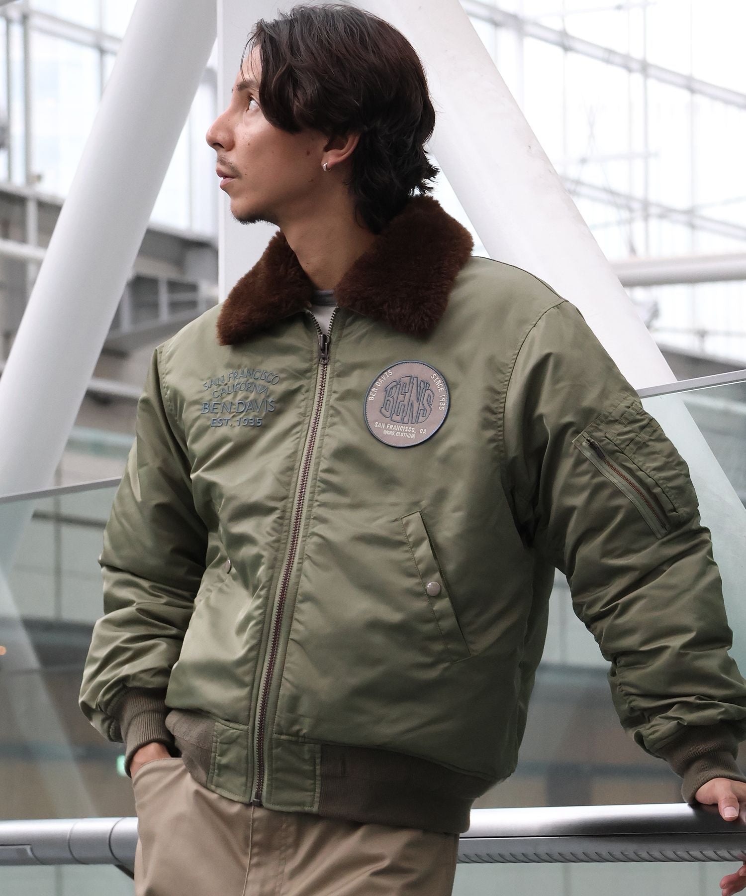 モデル:H177 Size:L カーキ