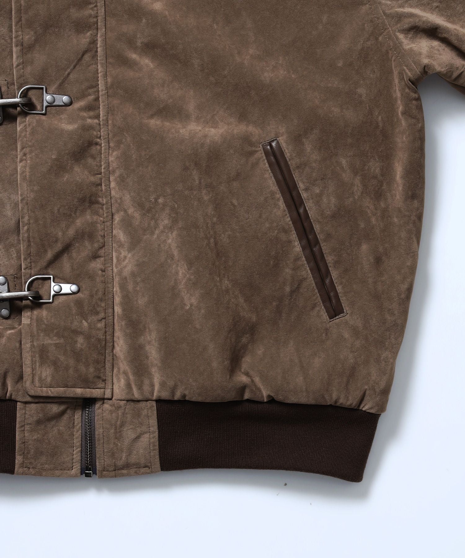 FAUX SUEDE RESCUE JACKET / レスキュージャケット フェイクスエード 中綿キルティング ハイネック ワッペン アウター ユニセックス ブラウン