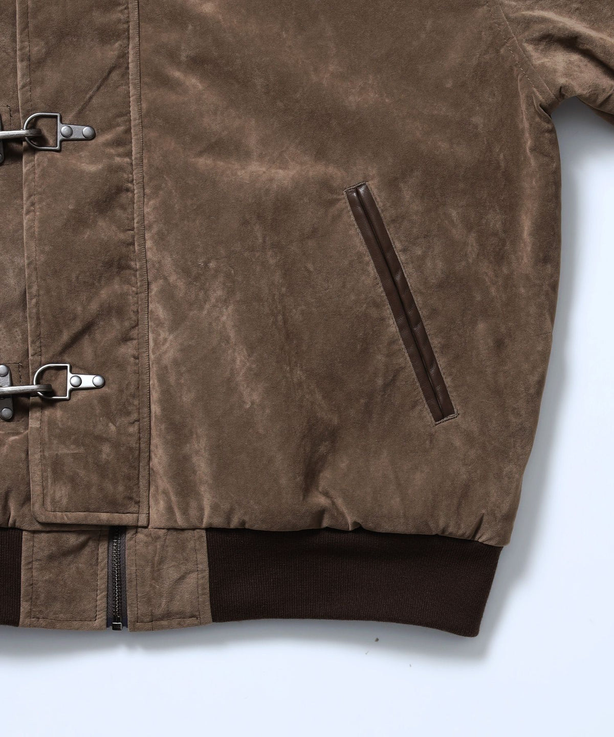FAUX SUEDE RESCUE JACKET / レスキュージャケット フェイクスエード 中綿キルティング ハイネック ワッペン アウター ユニセックス ブラウン