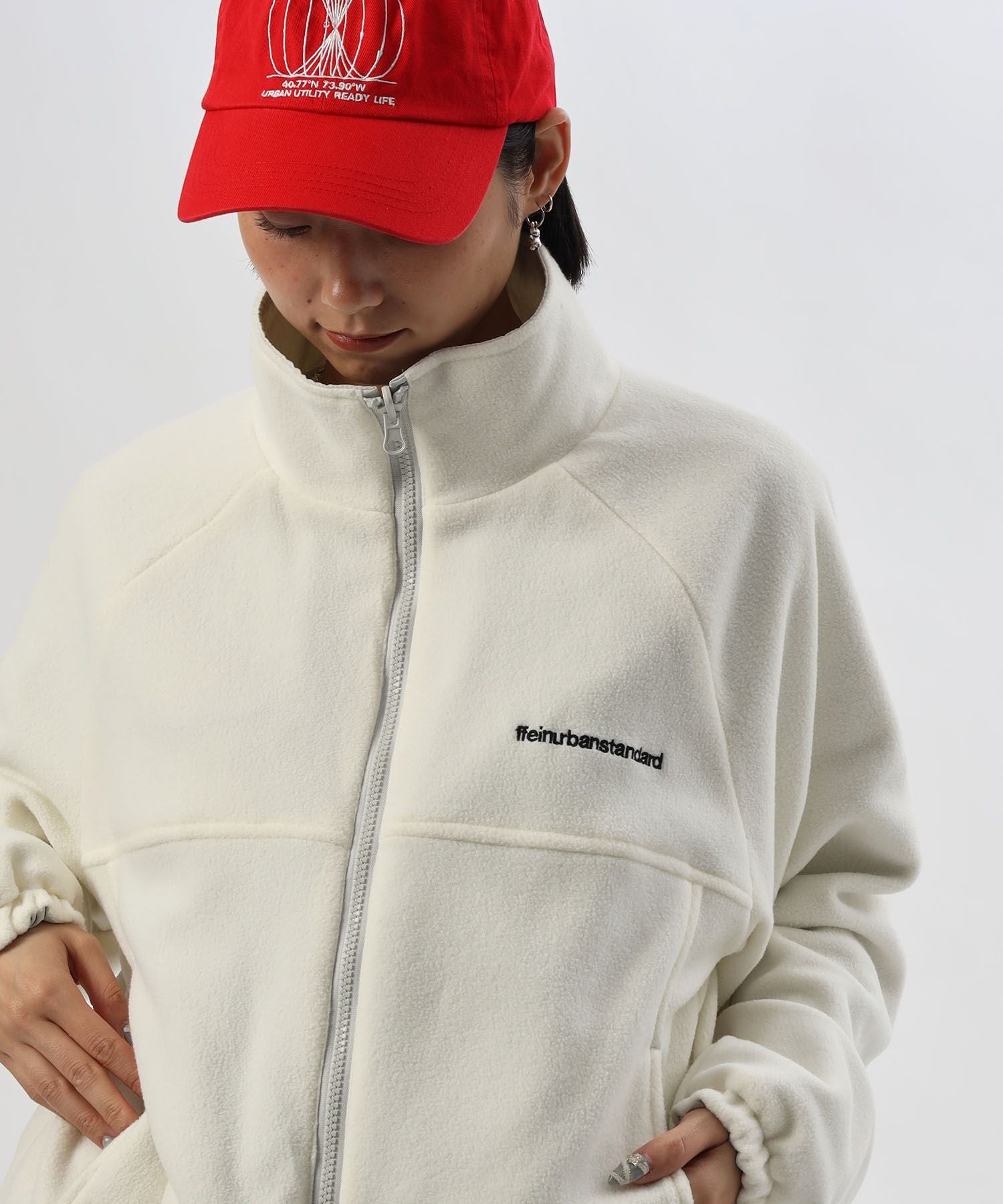 モデル:H163 Size:M アイボリー