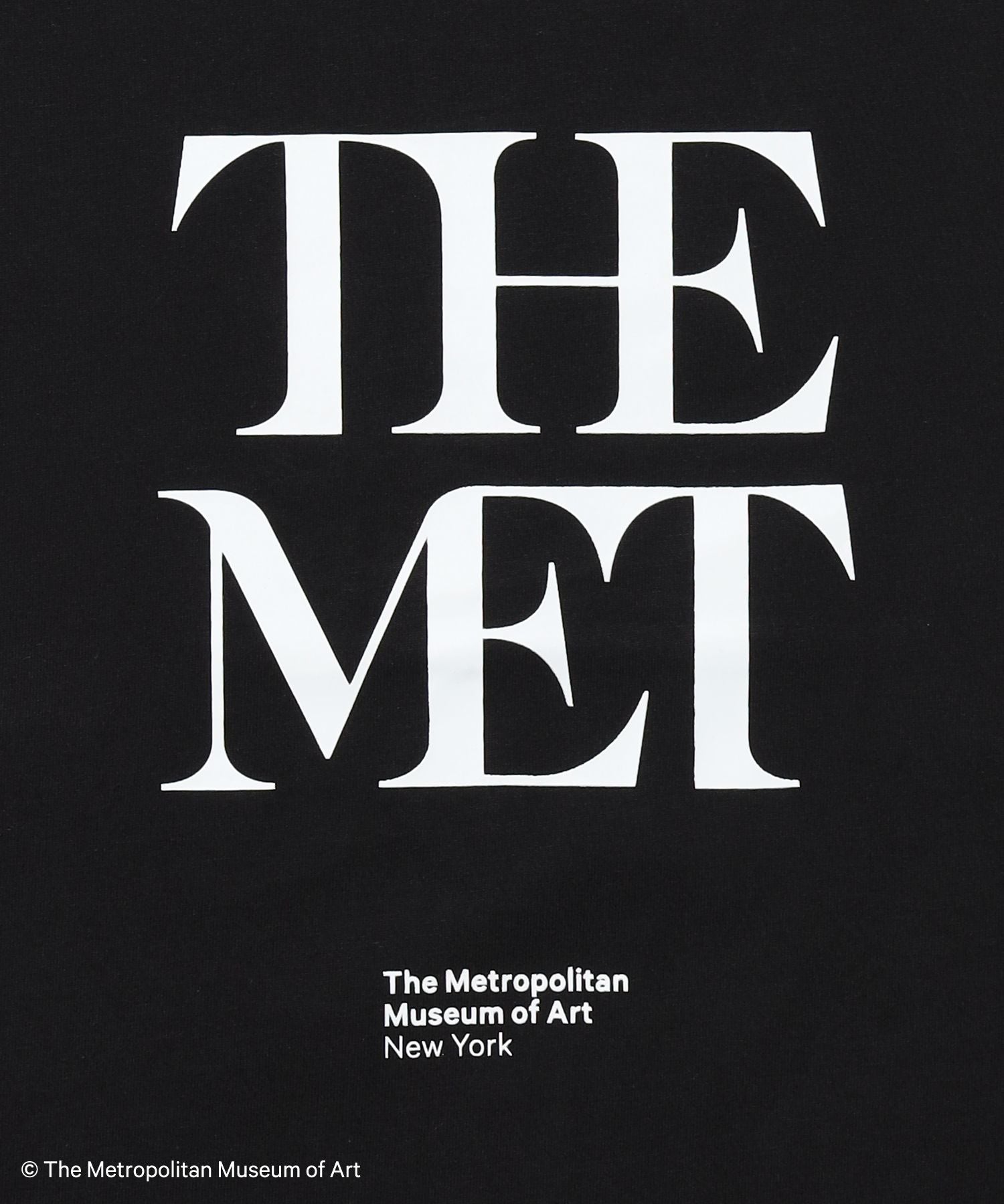The MetデカロゴTシャツ / メトロポリタン美術館 半袖 クルーネック プリント ワンポイント ブラック