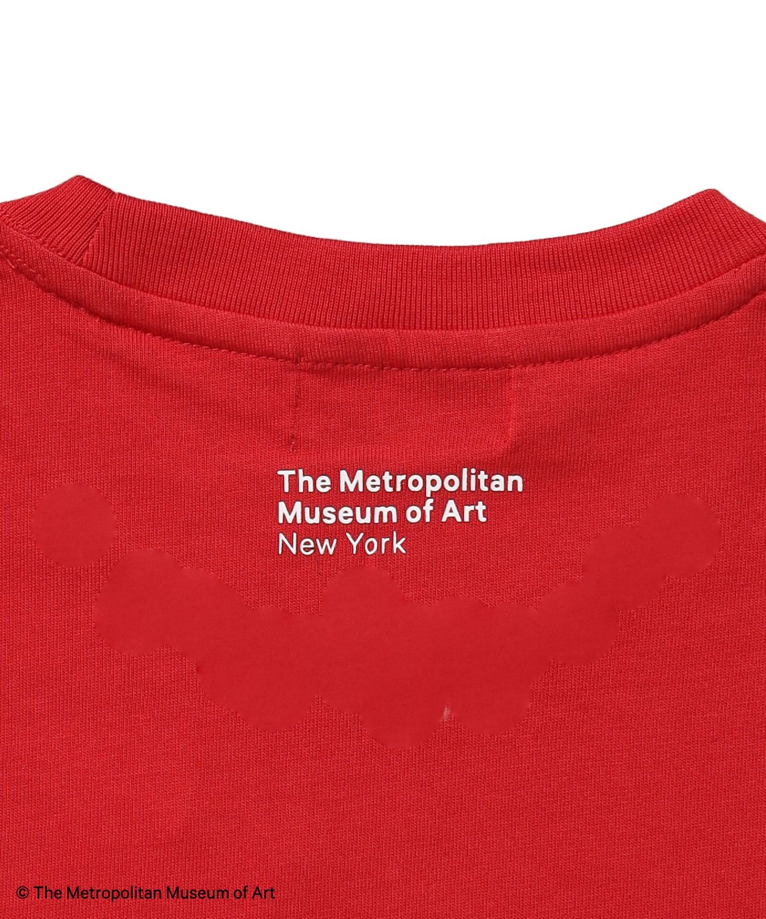 The MetワンポイントTシャツ / メトロポリタン美術館 半袖 クルーネック プリント ワンポイント レッド