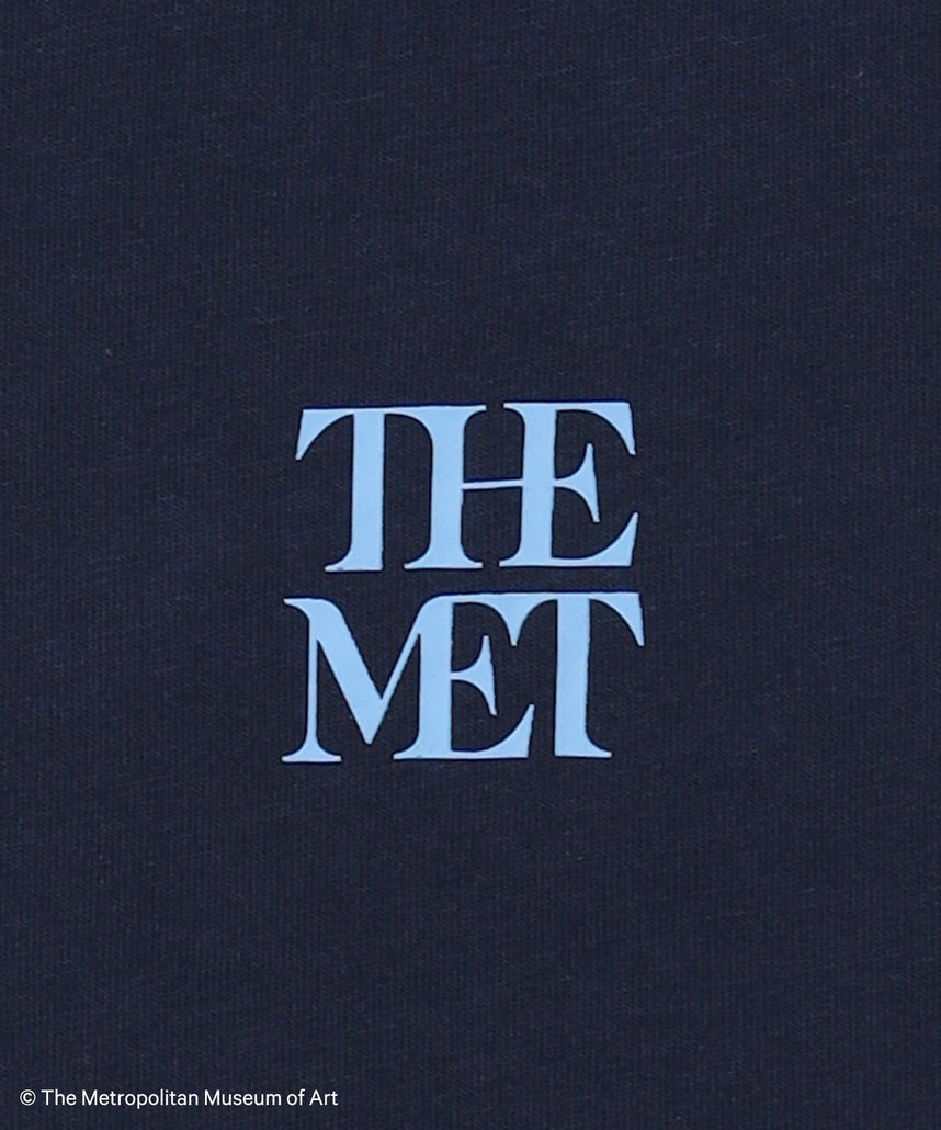 The MetワンポイントTシャツ / メトロポリタン美術館 半袖 クルーネック プリント ワンポイント ネイビー