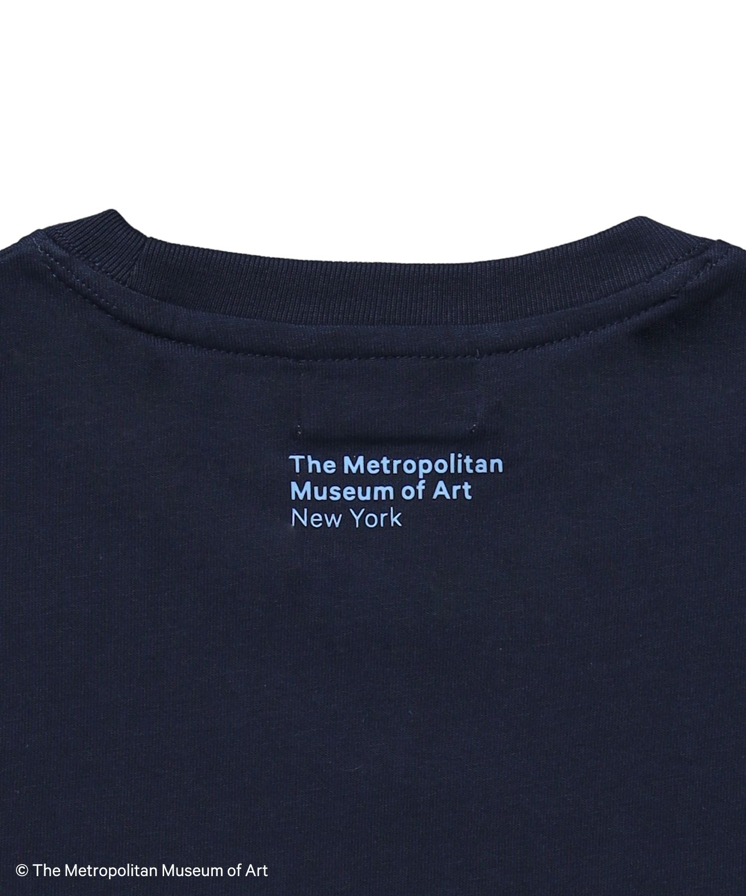 The MetワンポイントTシャツ / メトロポリタン美術館 半袖 クルーネック プリント ワンポイント ネイビー