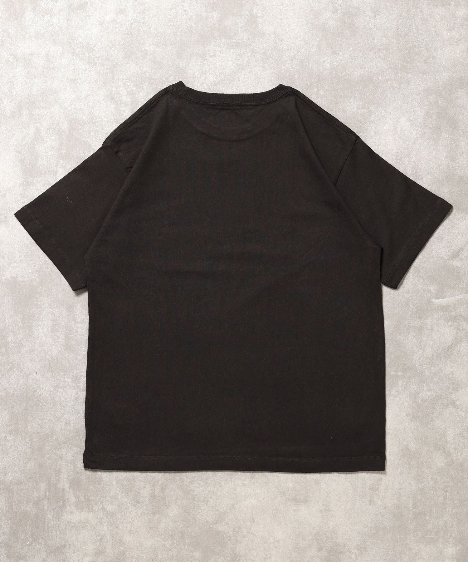 「FFEINらしいミニマルな着こなしを叶える」カラバリ細リブベーシックTシャツ【バイオウォッシュ】 ブラック