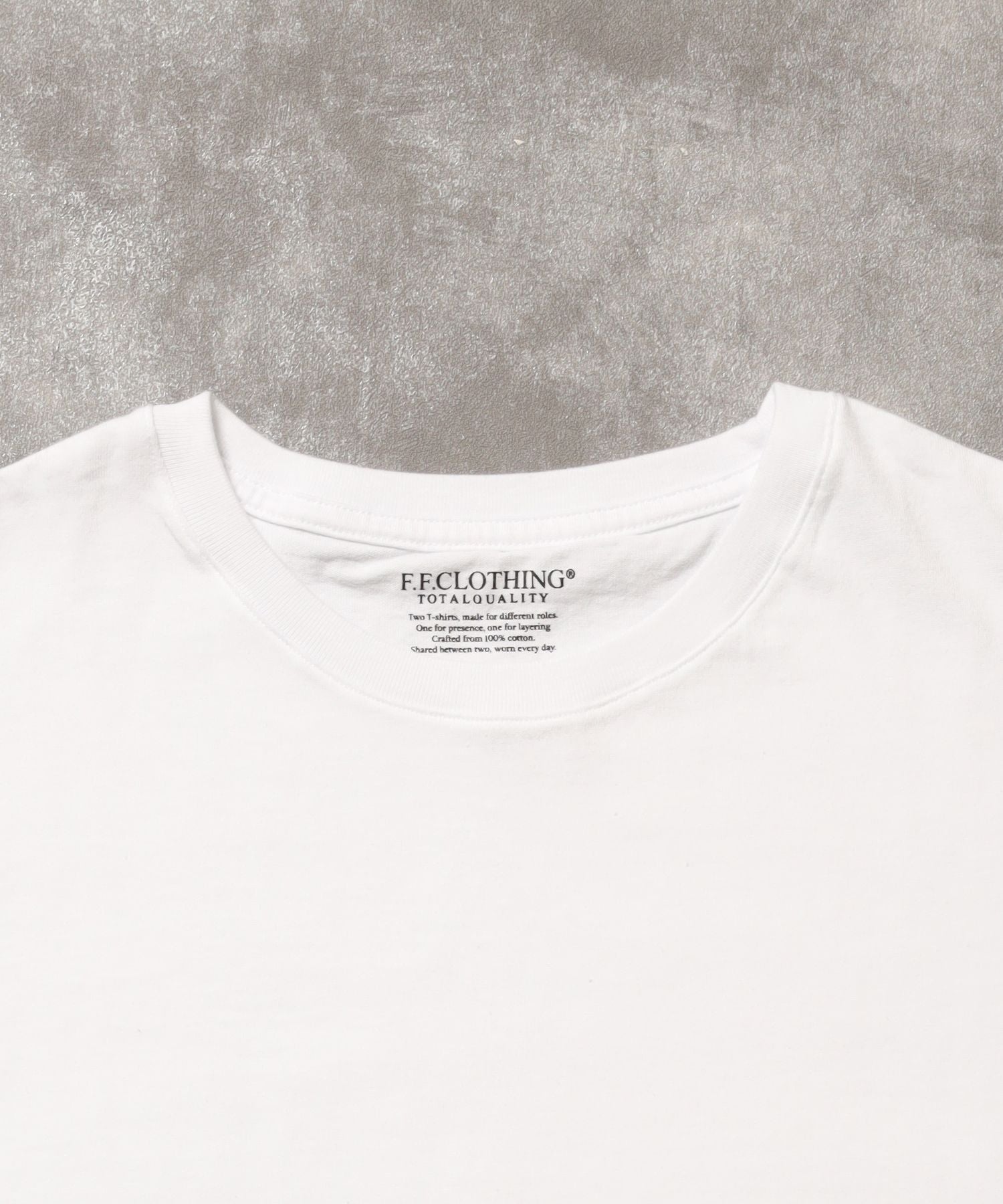 「FFEINらしいミニマルな着こなしを叶える」カラバリ細リブベーシックTシャツ【バイオウォッシュ】 ホワイト