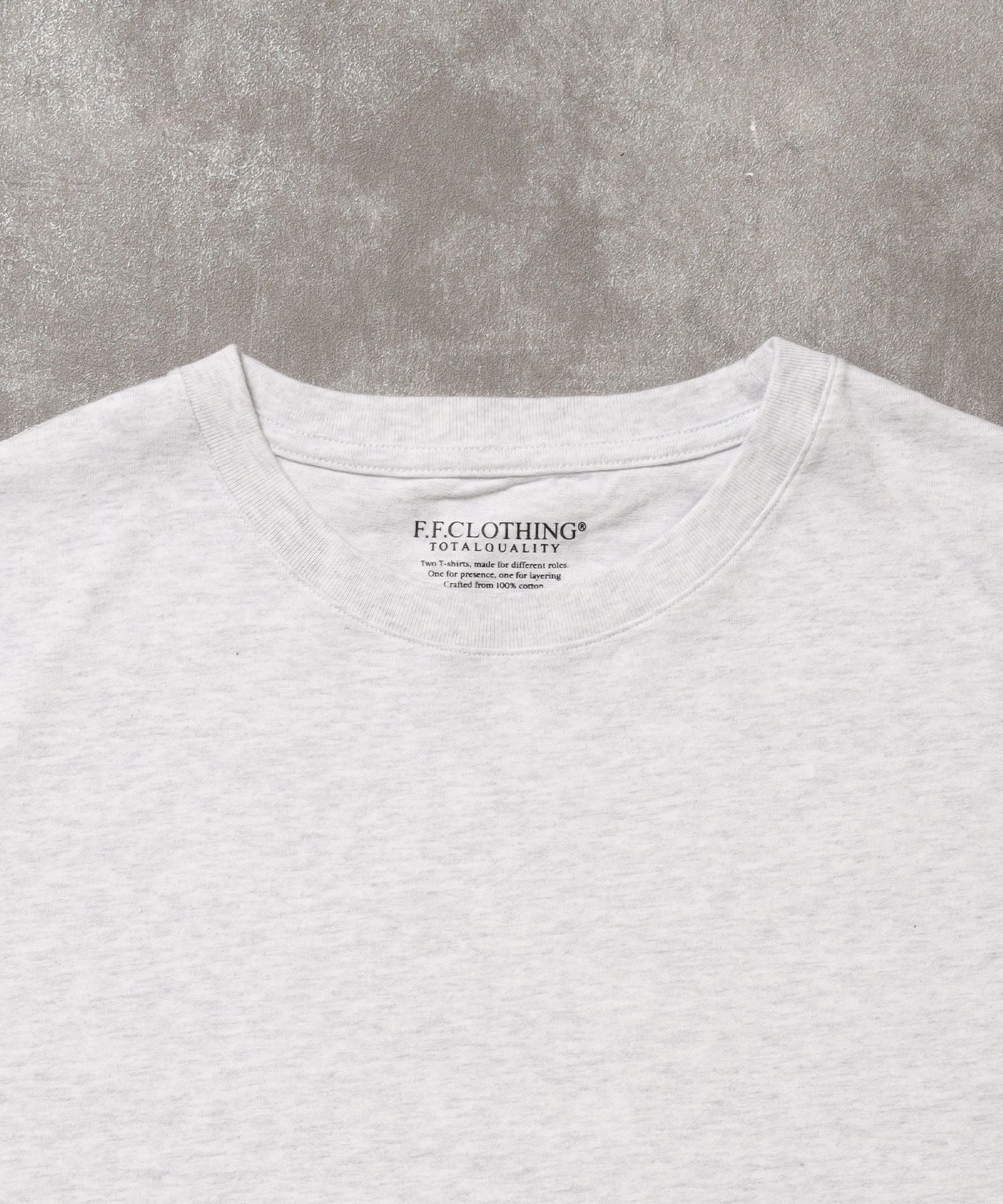 「FFEINらしいミニマルな着こなしを叶える」カラバリ細リブベーシックTシャツ【バイオウォッシュ】 アッシュグレー