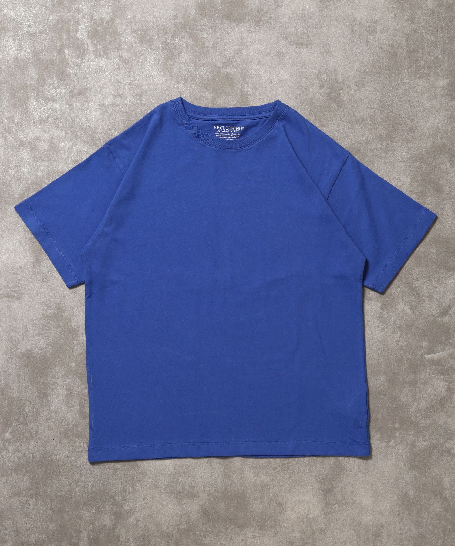 【FFEIN(フェイン)】「FFEINらしいミニマルな着こなしを叶える」カラバリ細リブベーシックTシャツ【バイオウォッシュ】 ロイヤルブルー