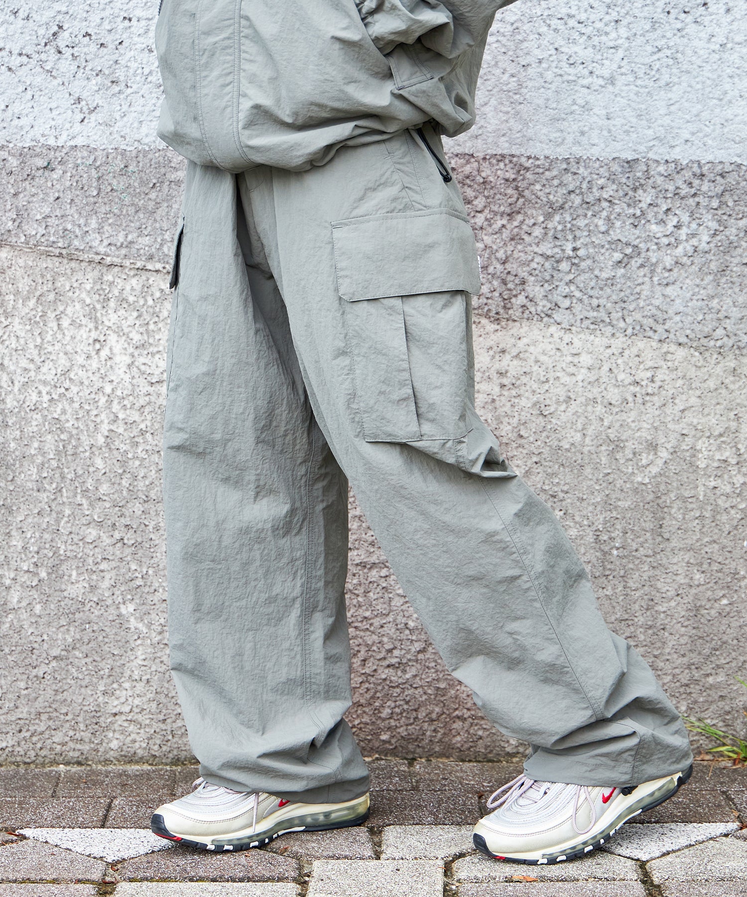 モデル:H163 Size:M