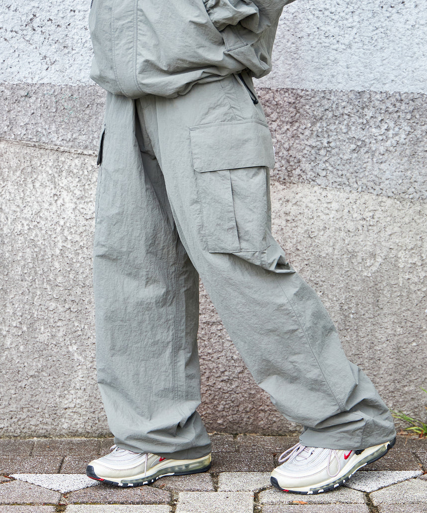 モデル:H163 Size:M
