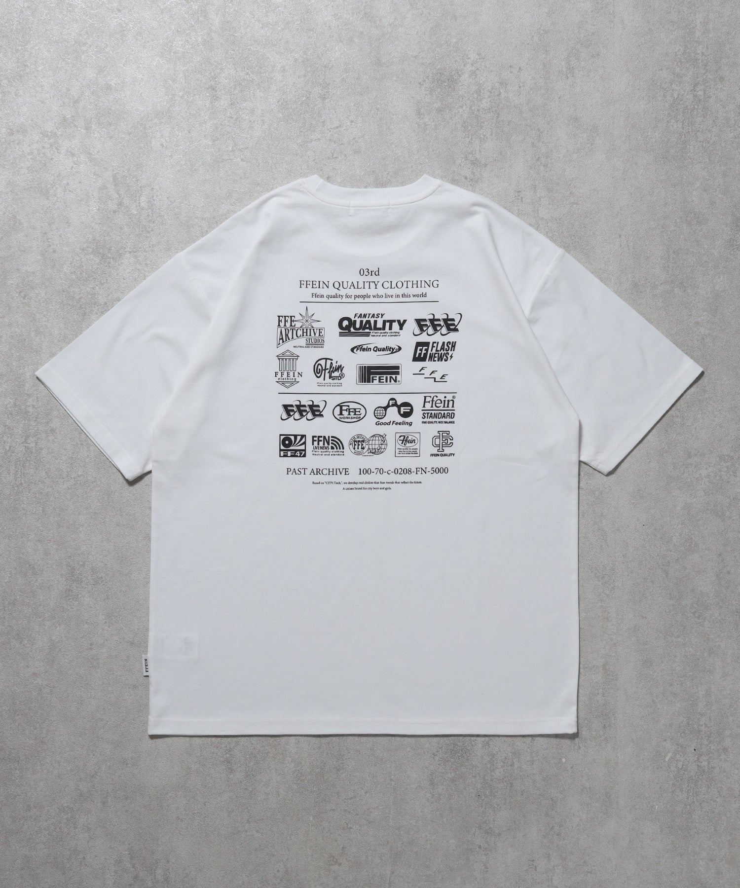 企業ロゴプリントオーバーサイズTシャツ / 半袖 ダイナー ブランドロゴ バックプリント ホワイト