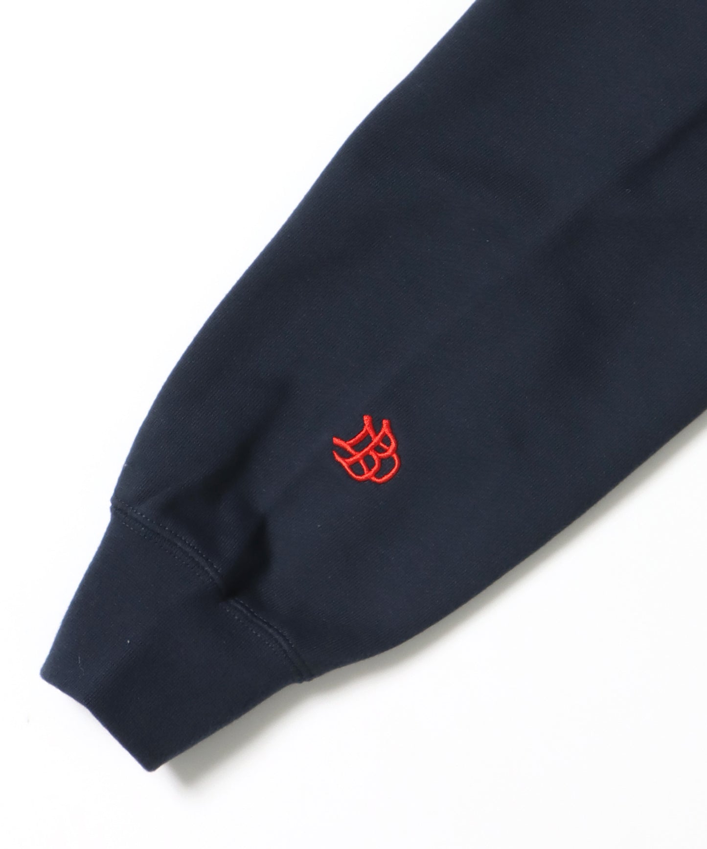 MID WEIGHT SWEAT HOODIE / パーカー プルパーカー フーディ 短丈 刺繍 裏起毛 ネイビー