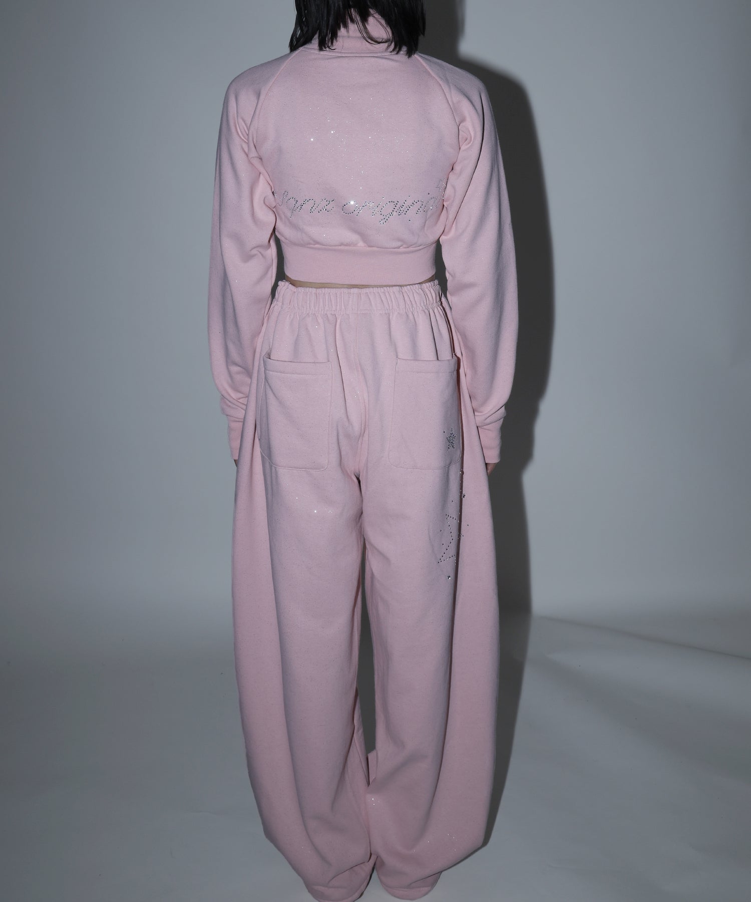 H163 トップス:S/パンツ:L