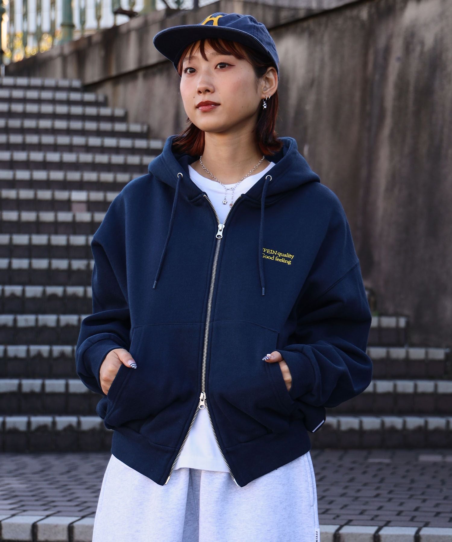 モデル:H163 Size:Sネイビー