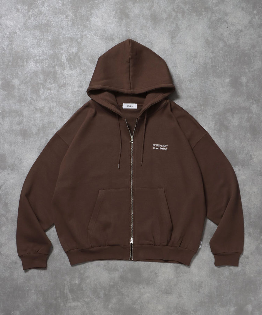 【FFEIN(フェイン)】ヘビーウエイトワンポイント立体フードジップパーカー / パーカー ダブルジップ ワンポイント ロゴ 裏起毛 フーディ ブラウン