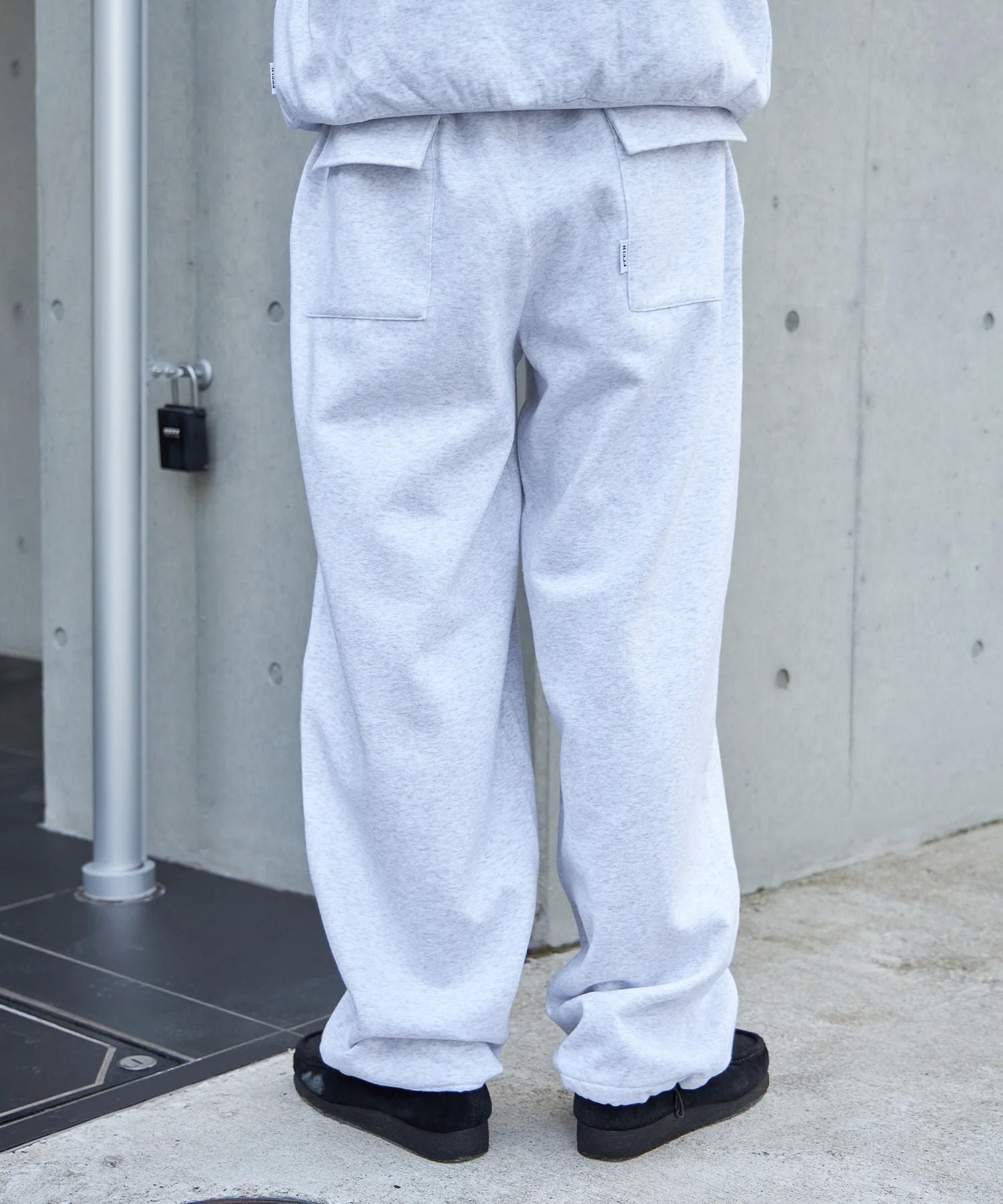 モデル:H175 Size:L:アッシュグレー