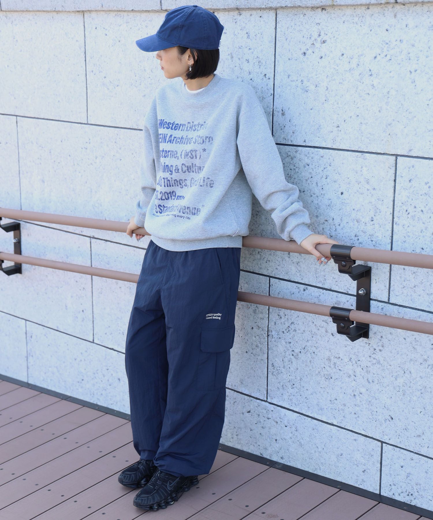 モデル:H163 Size:M M.グレー
