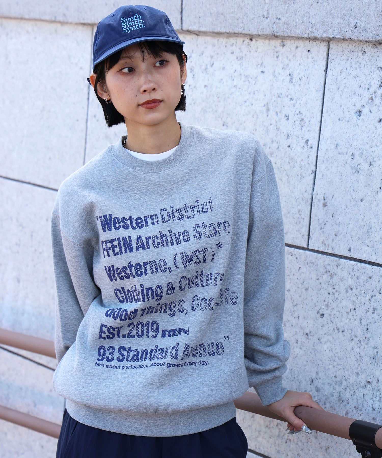 モデル:H163 Size:M M.グレー