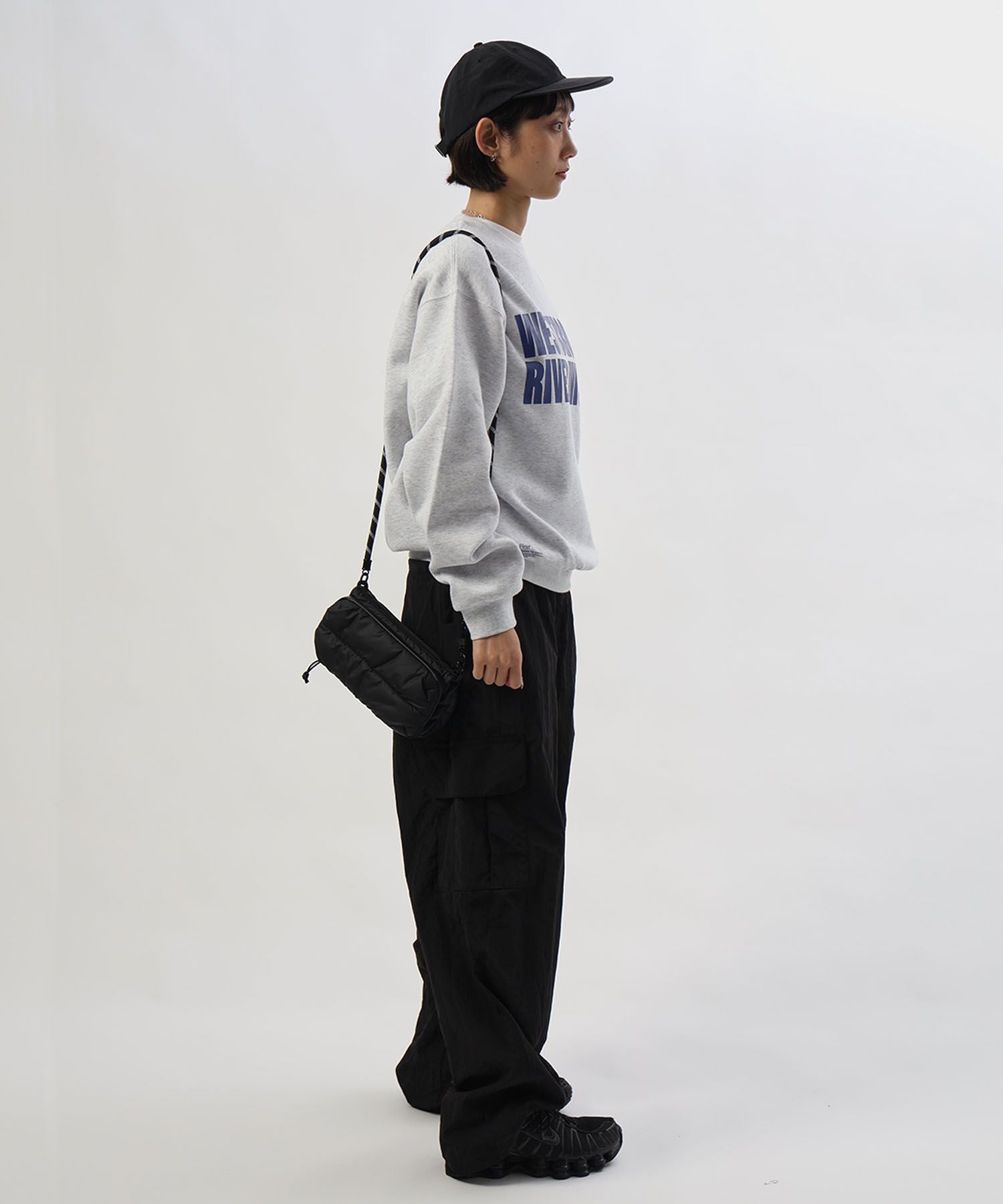 モデル:H163 Size:M アッシュグレー