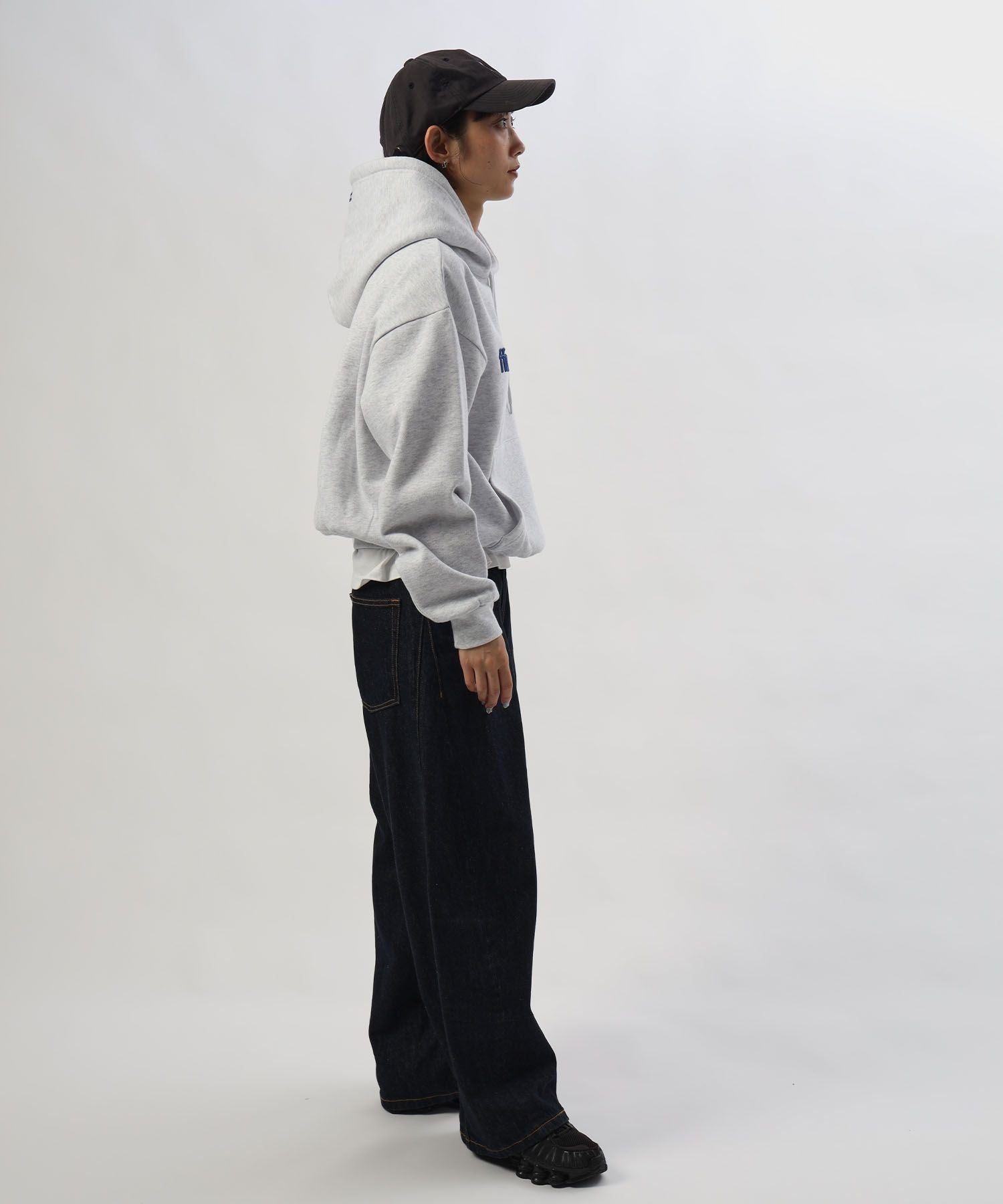 モデル:H163 Size:M アッシュグレー