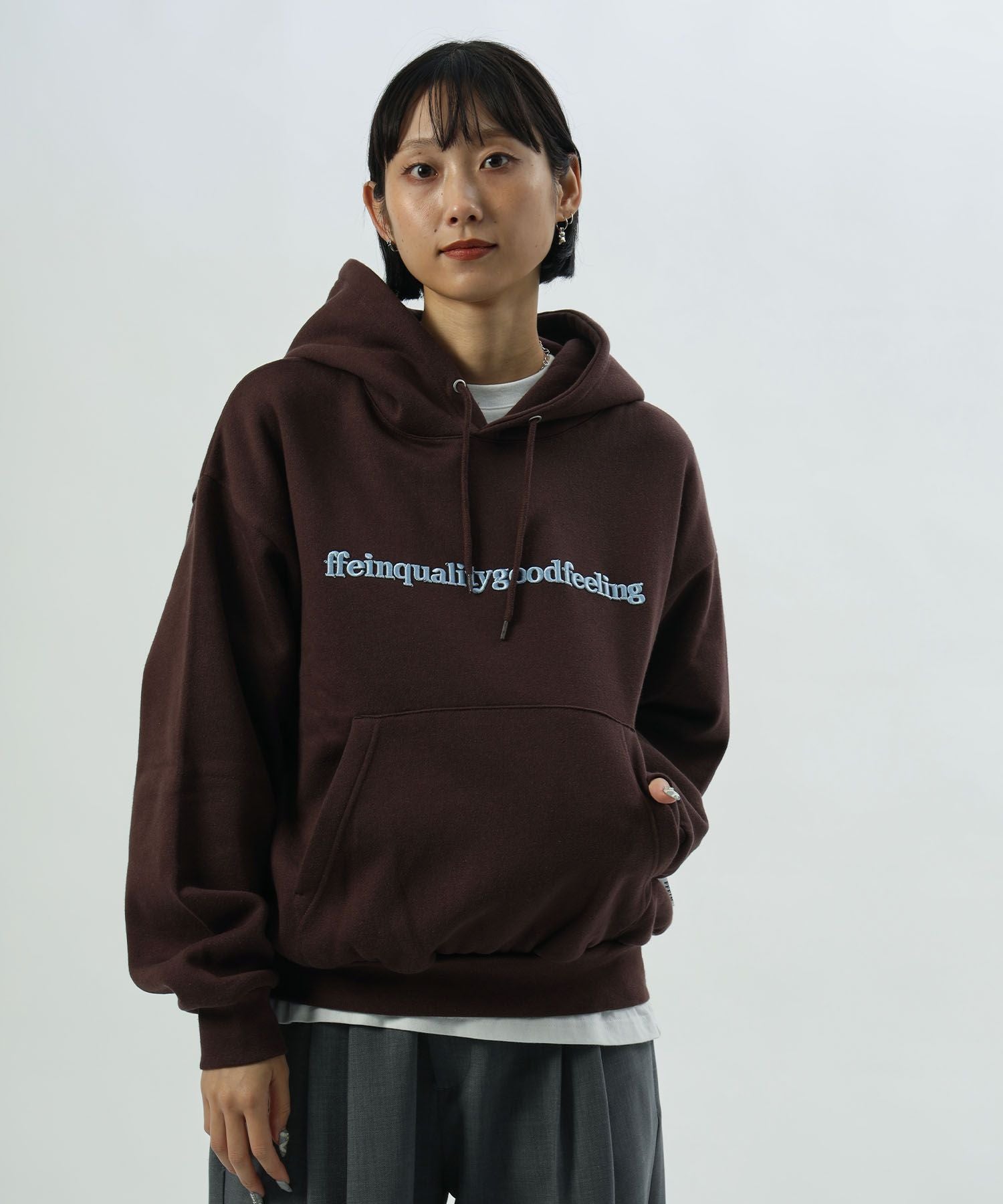 モデル:H163 Size:M ダークブラウン