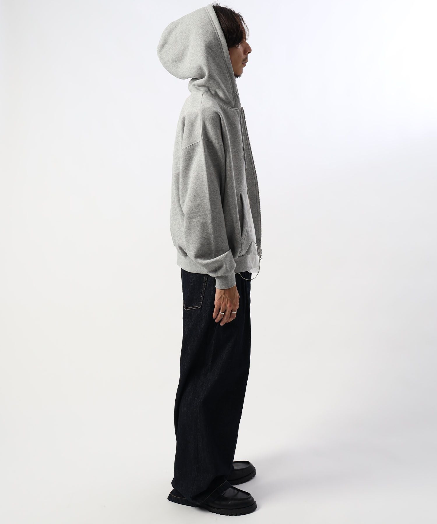 モデル:H177 Size:M グレー