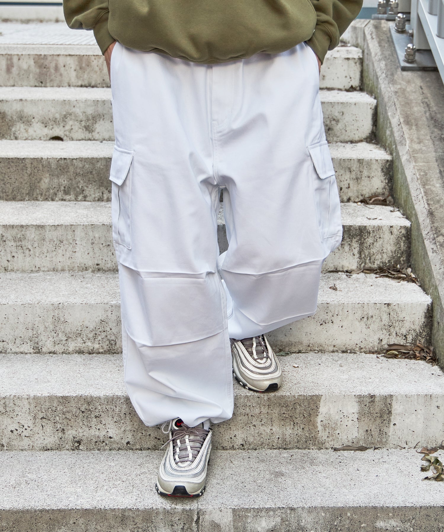 モデル:H177 Size:L