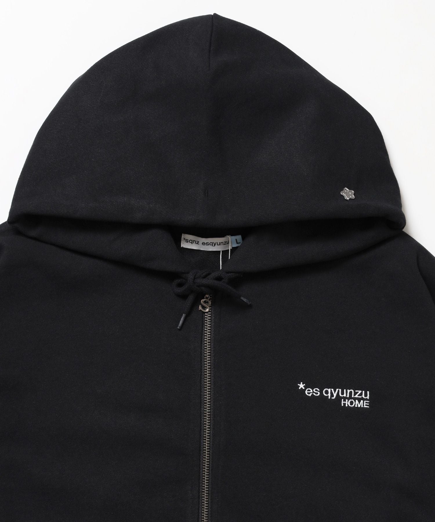 ※WEB限定 / es HOMEロゴ裏起毛ジップパーカー / sqnzU basic logo zip p/k ブラック