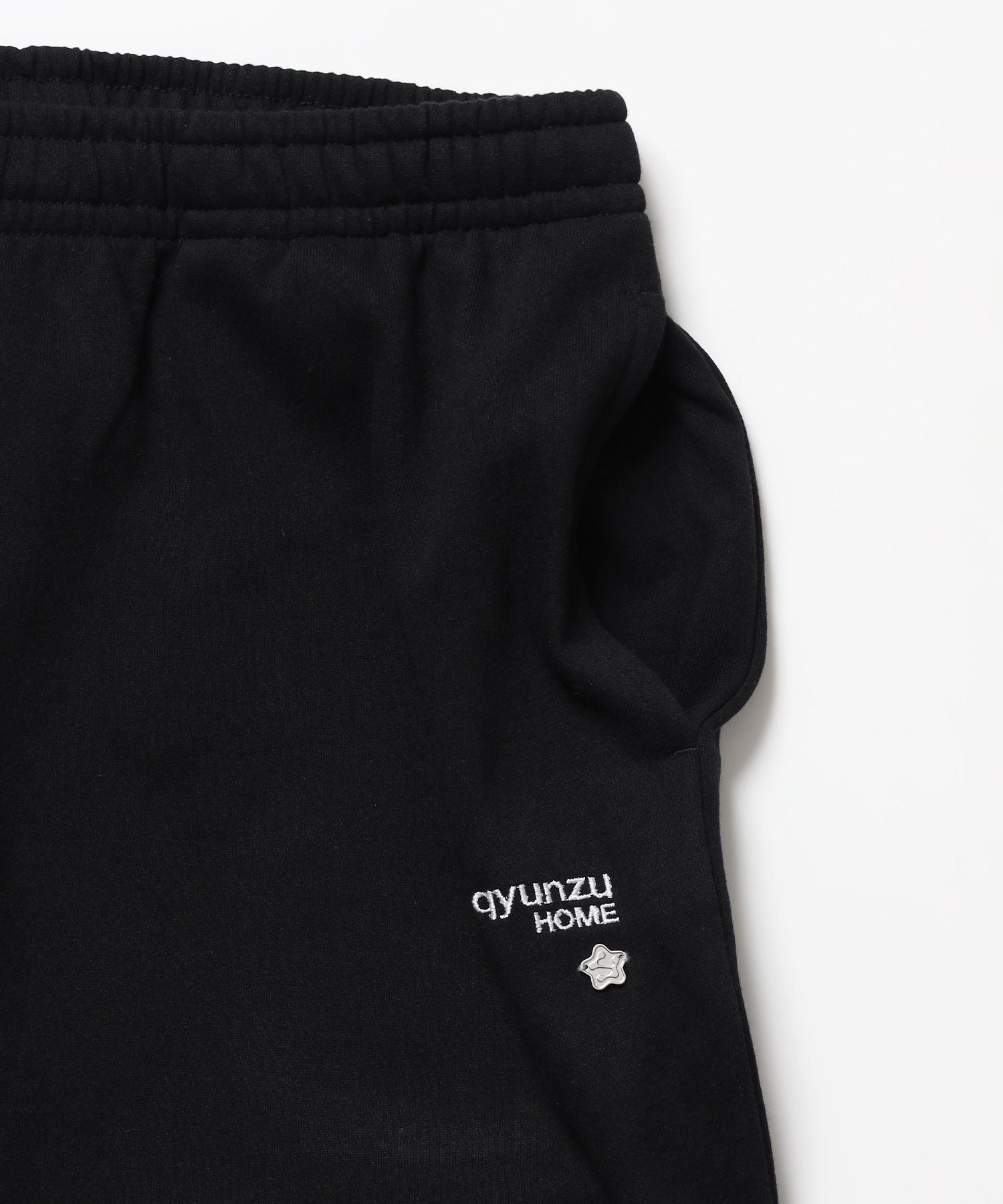 ※WEB限定 / es HOMEロゴ裏起毛スウェットパンツ / sqnzU basic logo sweat pants ブラック