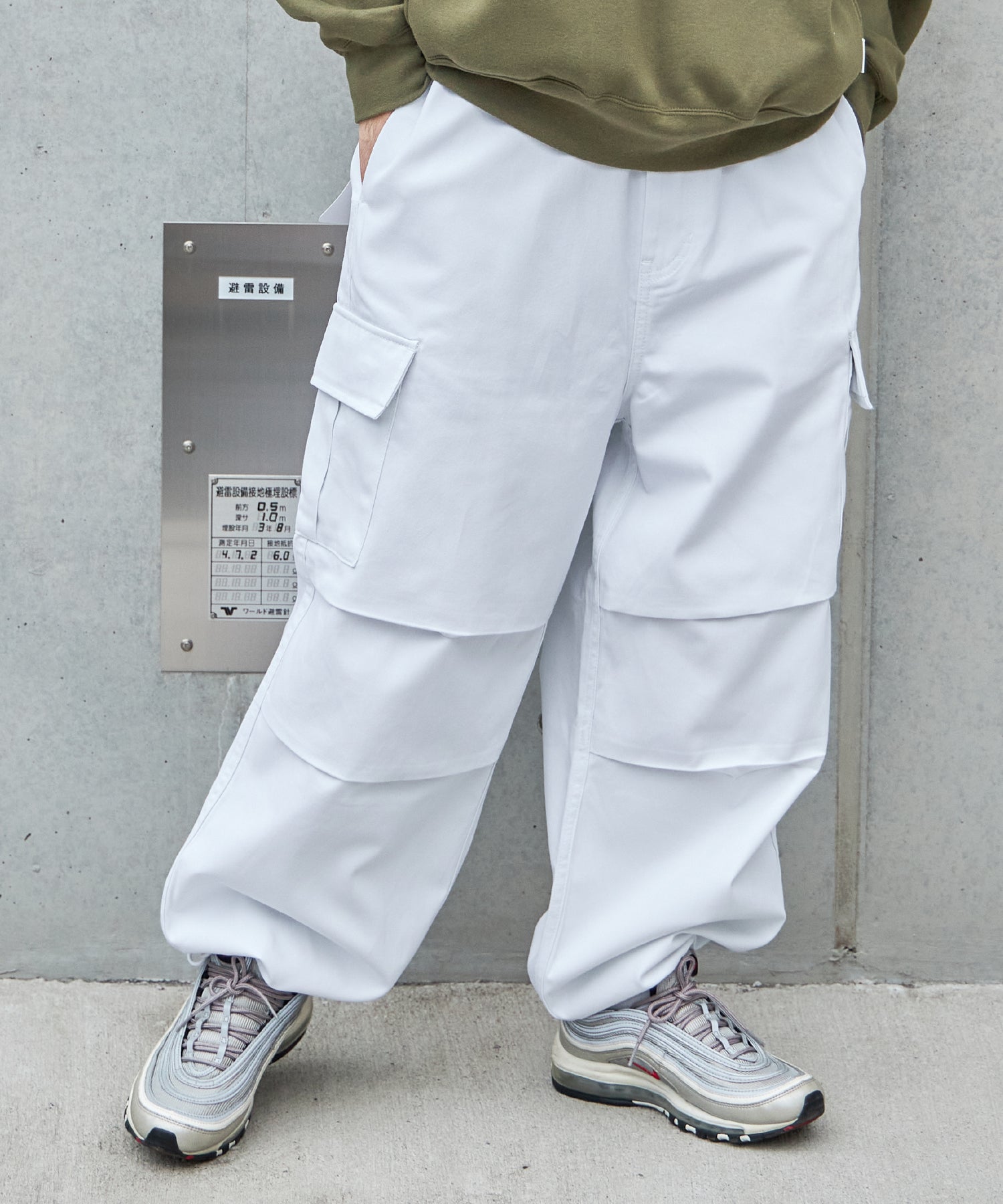 モデル:H177 Size:L