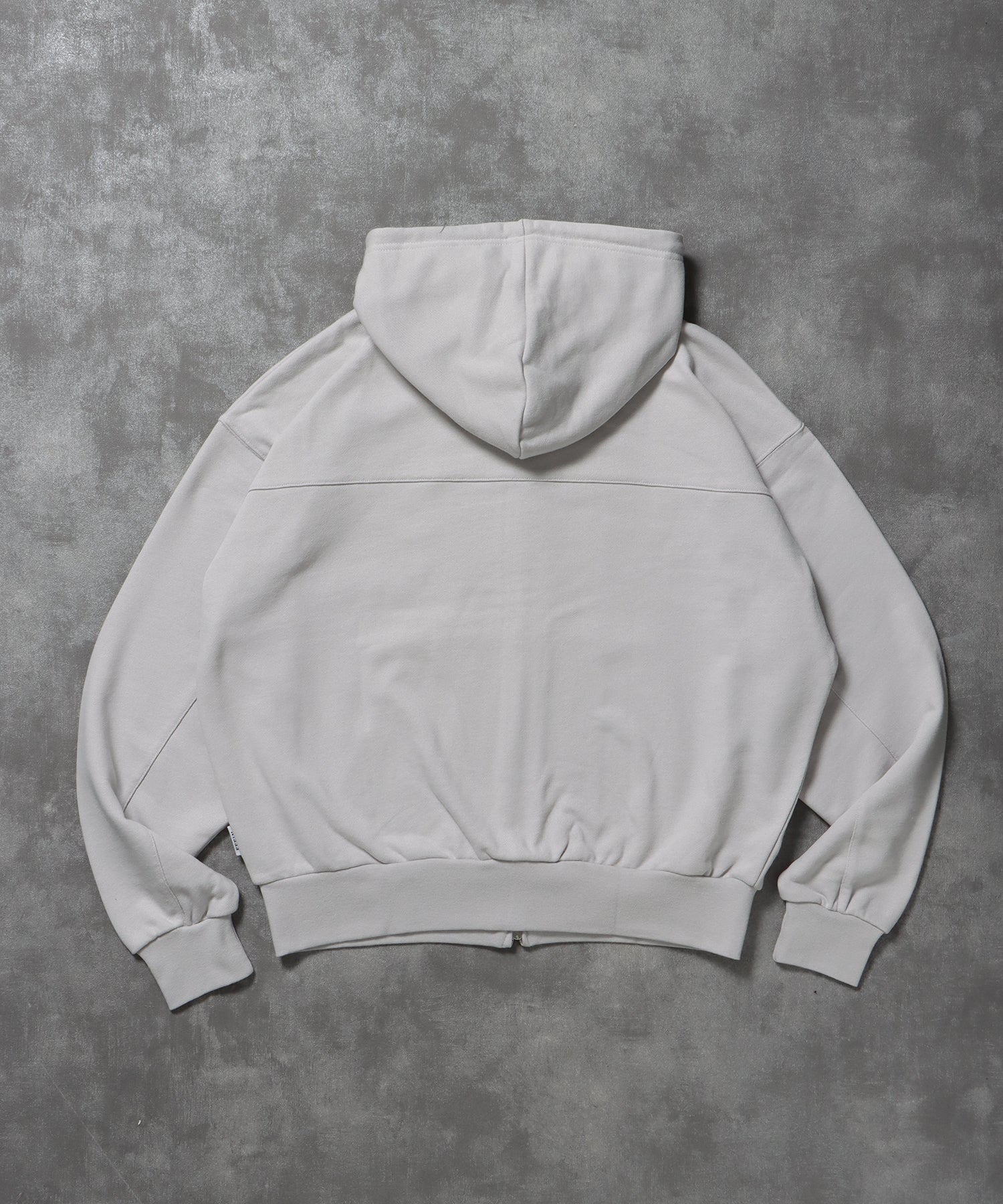 ヘビーウエイト3段ロゴメッセージジップパーカー / ジップ パーカー 裏毛 フーディ プルオーバー ライトグレー