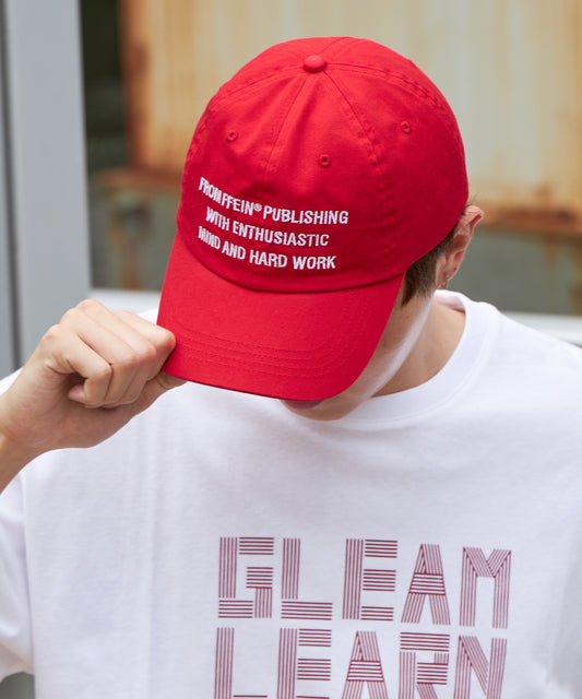 3段メッセージ刺繍キャップ / 深めキャップ レッド