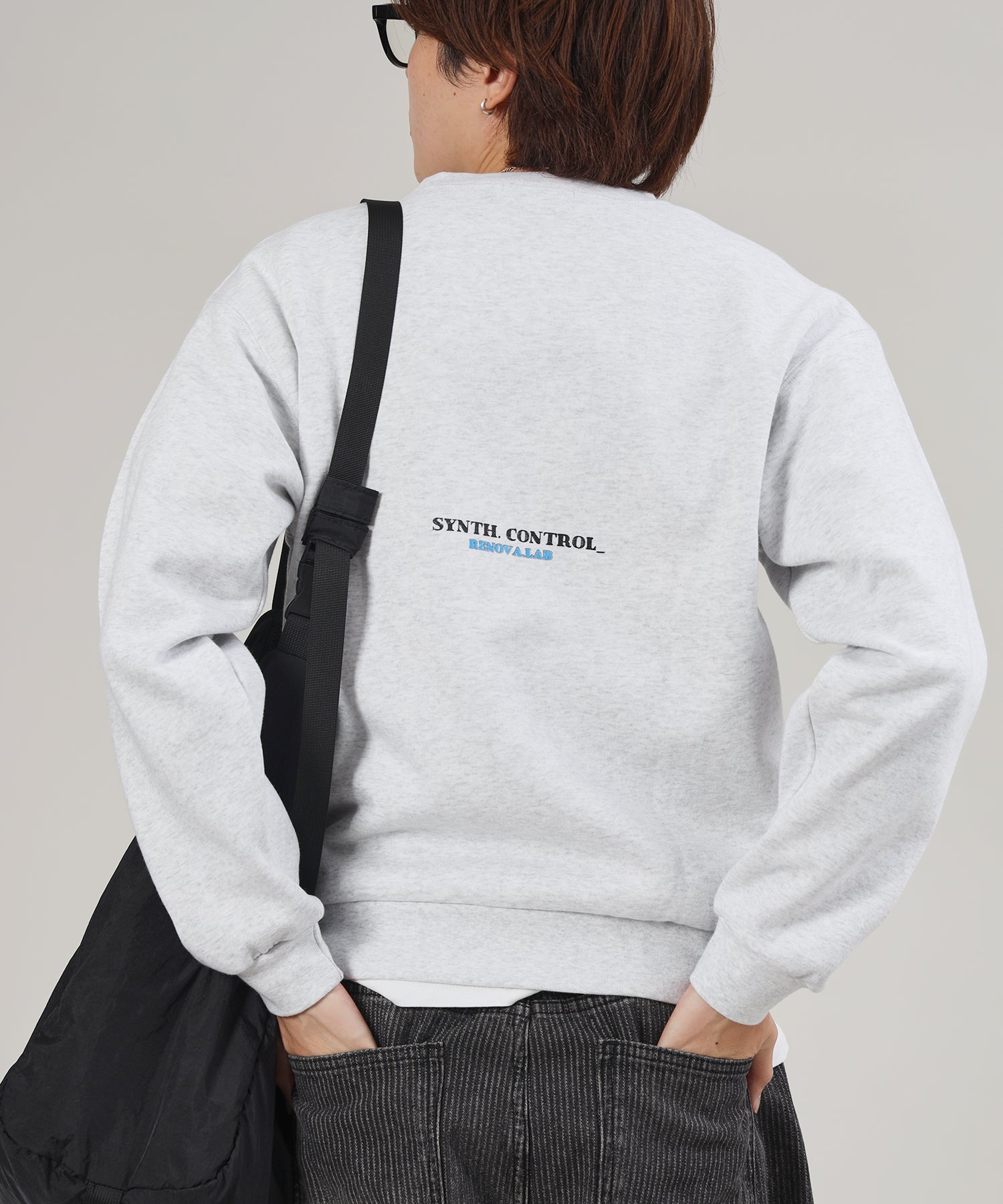 モデル:H163 Size : M アッシュグレー