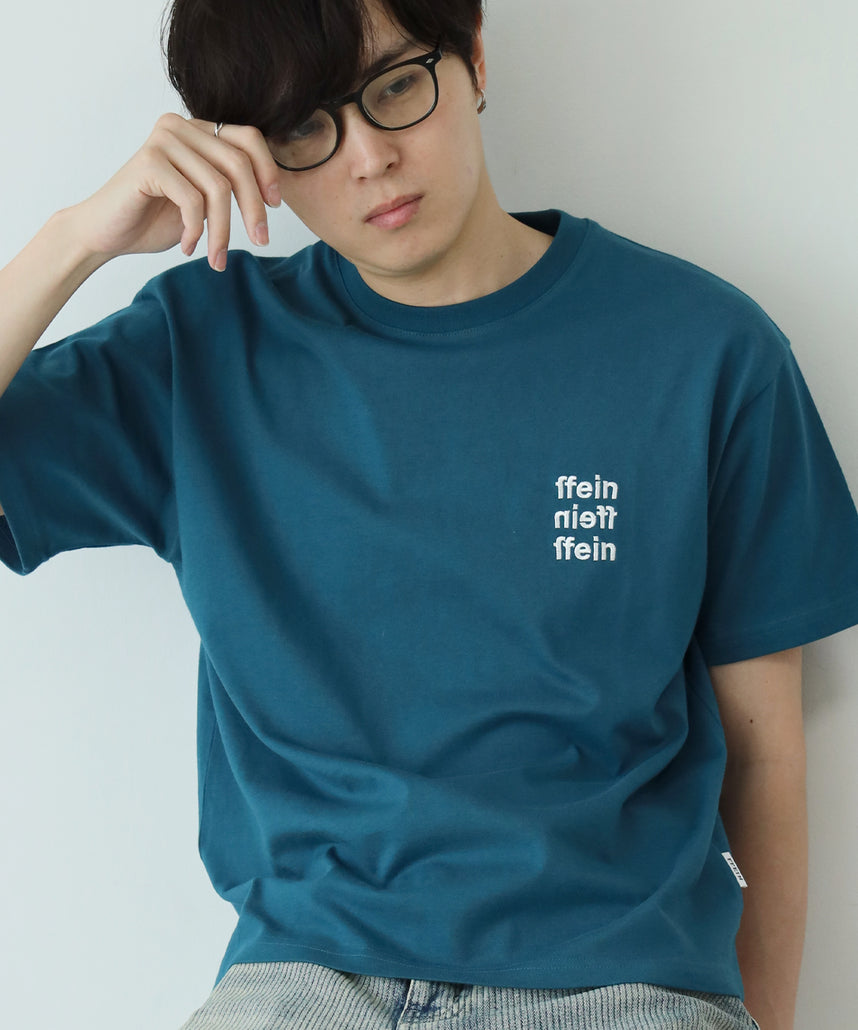 ワンポイント3段ロゴ刺繍ショート丈Tシャツ / Tシャツ クルーネック 半袖 刺繍 ワンポイント シンプル 【短丈】 ダークグリーン