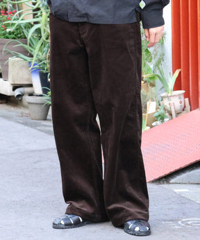 EXTRA WIDE CORD PANTS / コーデュロイ エクストラワイドパンツ ボトムス センタークリース ユニセックス