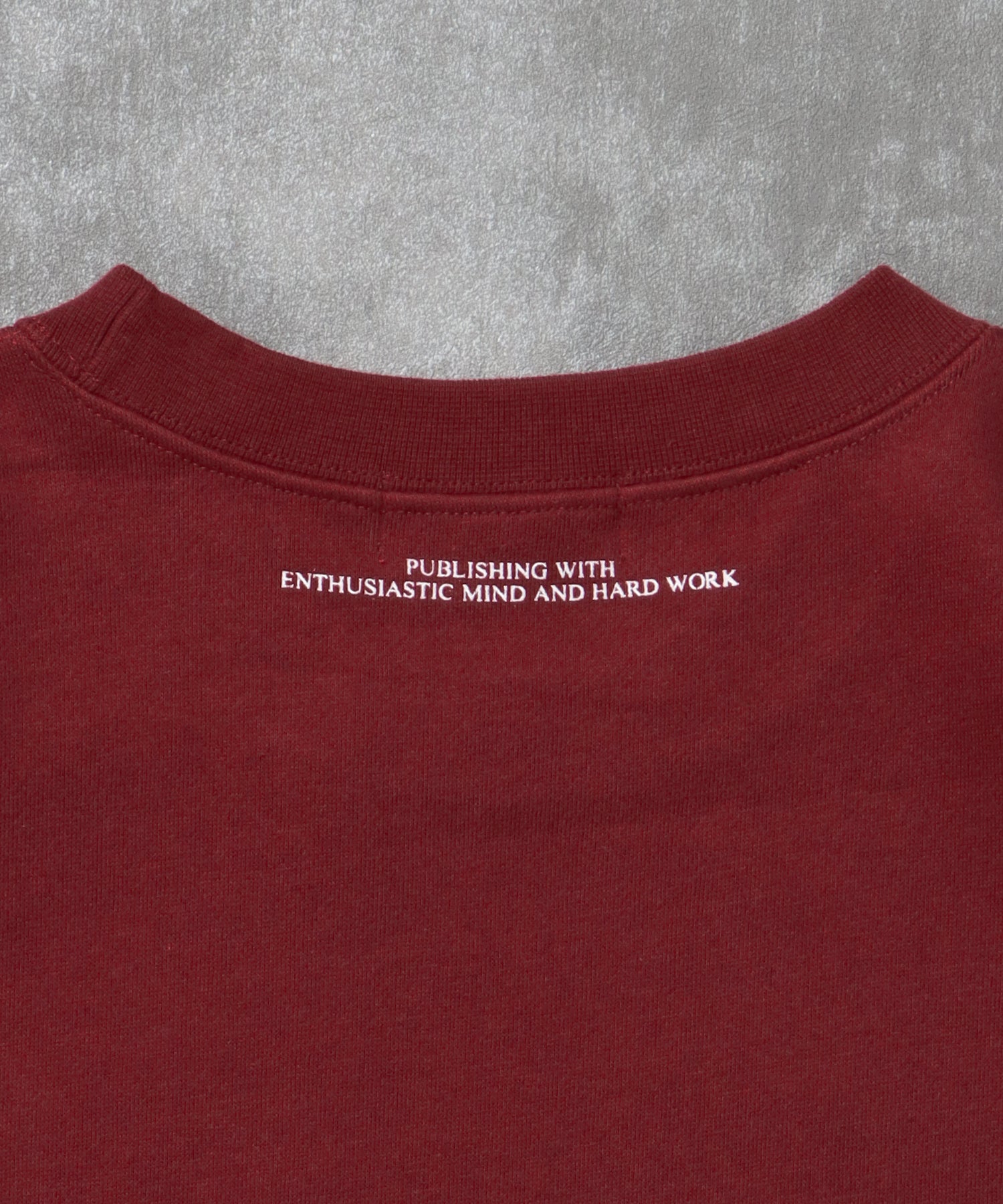 ヘビーウエイトサークルロゴスウェット / 裏起毛 スウェット クルーネック ワンポイント プリント ワイン