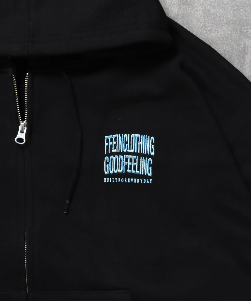 ヘビーウエイト3段ロゴメッセージジップパーカー / ジップ パーカー 裏毛 フーディ プルオーバー ブラック