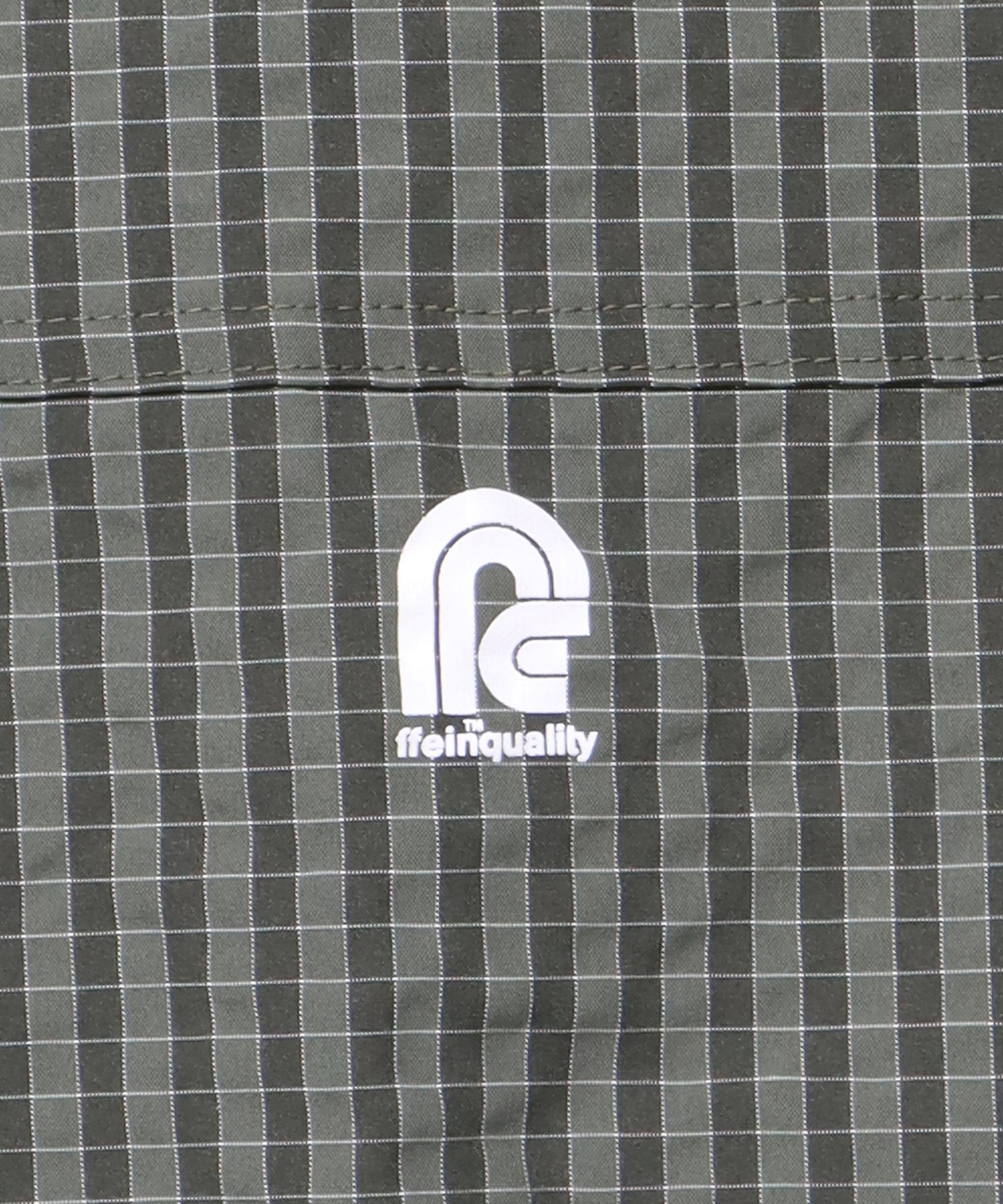 3段ロゴチェックマウンテンパーカー / ダブルジップ フーディ アウター ワンポイント グリーン