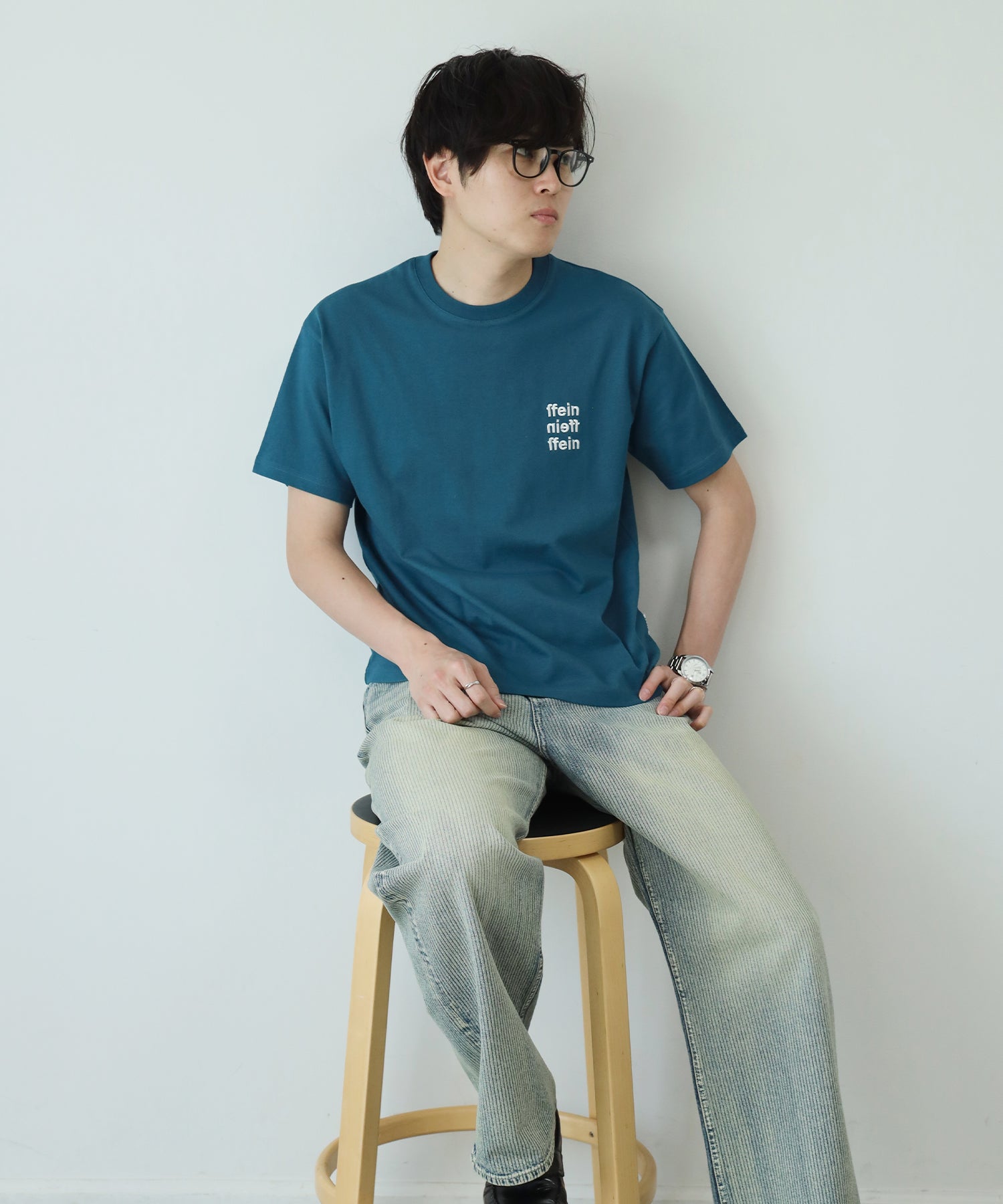 ワンポイント3段ロゴ刺繍ショート丈Tシャツ / Tシャツ クルーネック 半袖 刺繍 ワンポイント シンプル 【短丈】 ダークグリーン