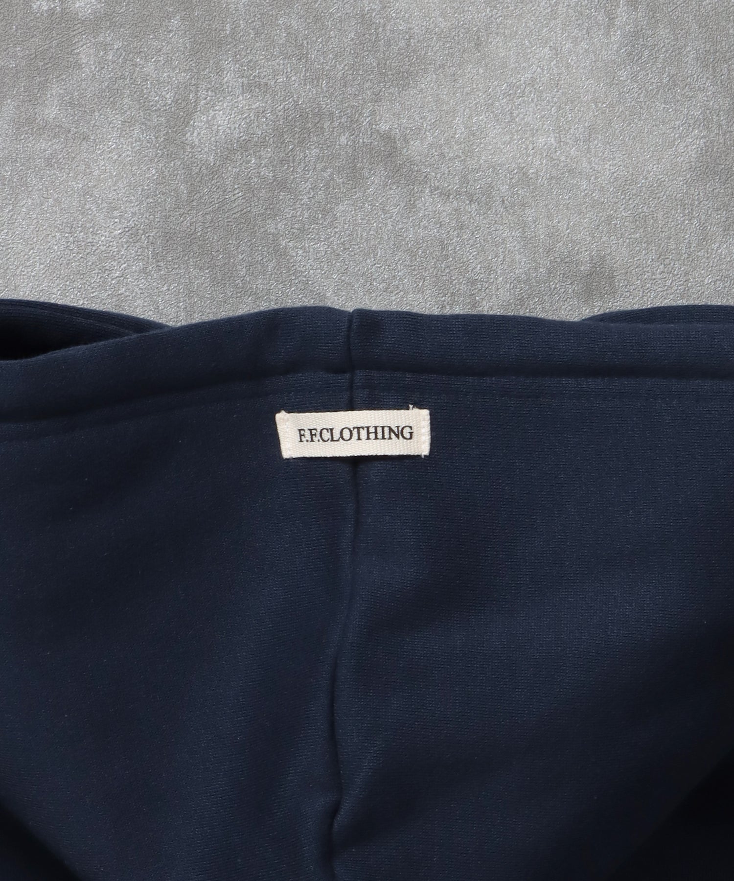 ヘビーウエイト2段ロゴZIPパーカー / パーカー 裏起毛 ジップ 刺繍 ロゴ フーディ ダブルジップ ネイビー