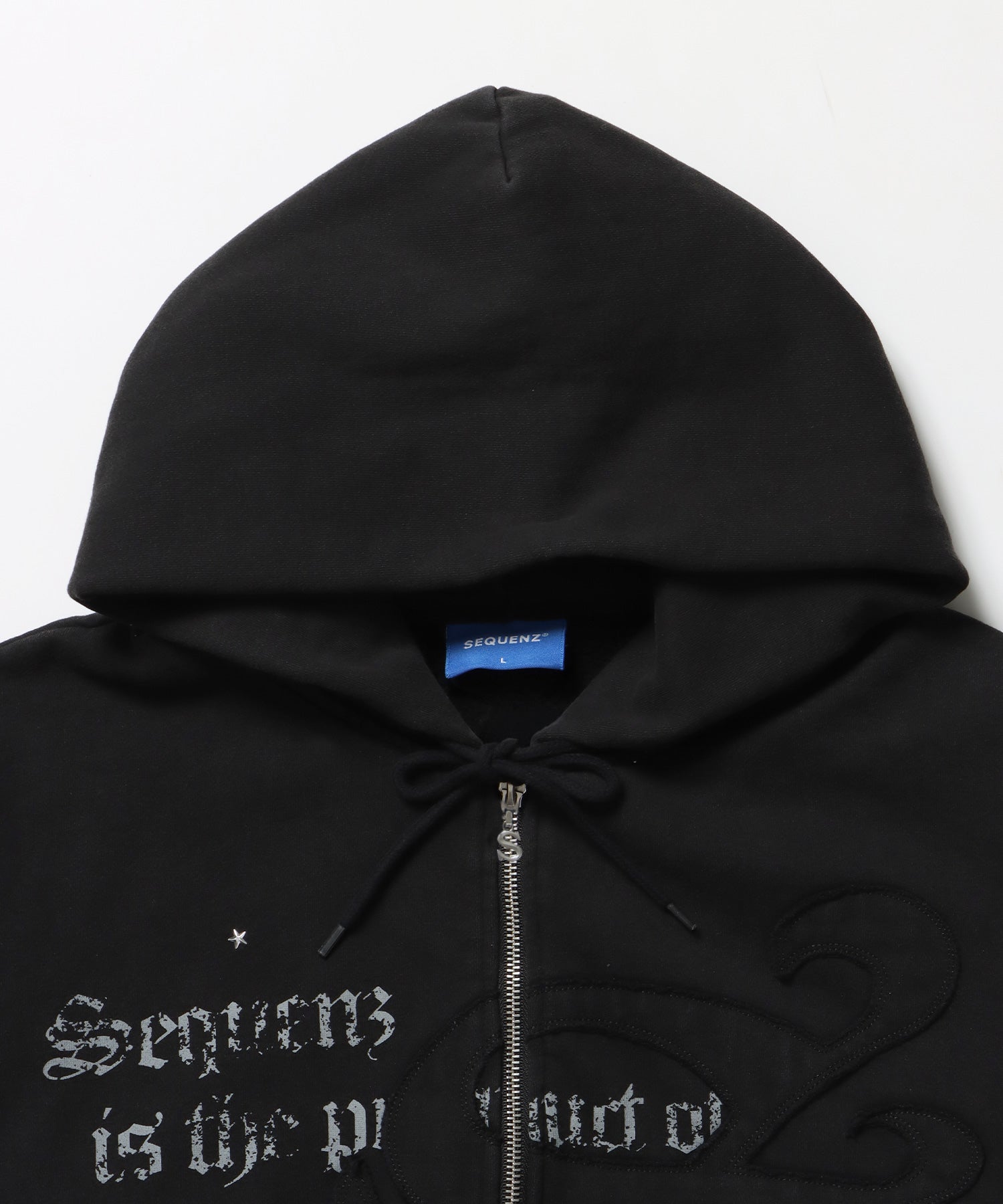 SQNZ ZIP P/K / ジップパーカー 裏起毛 フーディ スタッズ 加工 ワッペン プリント ブラック