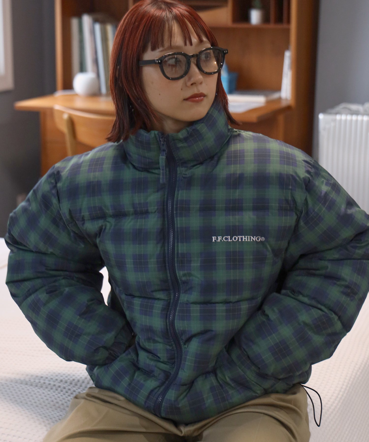 モデル:H163 Size:M