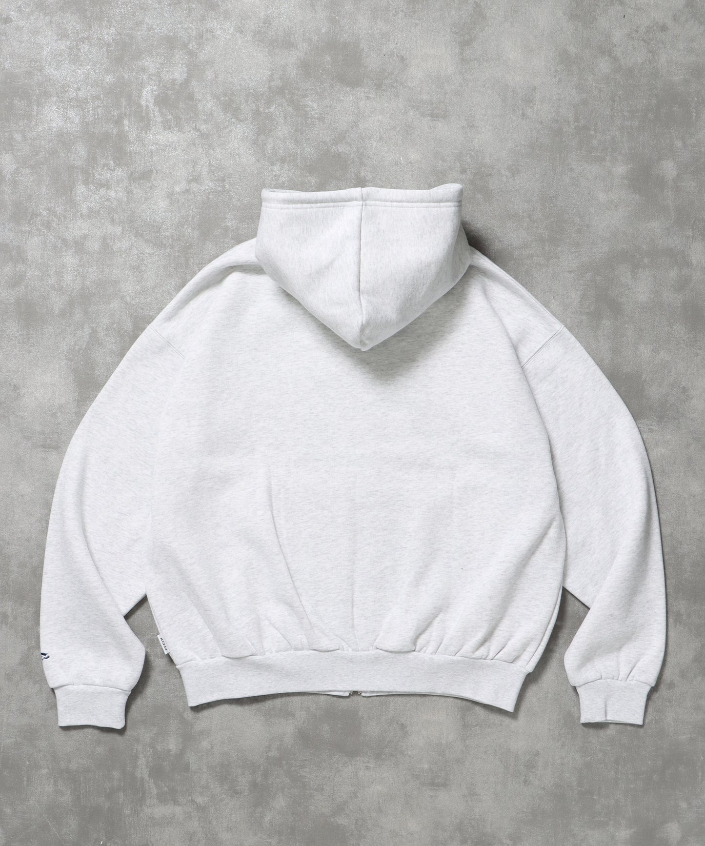 ヘビーウエイトセンターロゴ刺繍ZIPパーカー / パーカー 裏起毛 ジップ 刺繍 ロゴ フーディ バブルジップ アッシュグレー