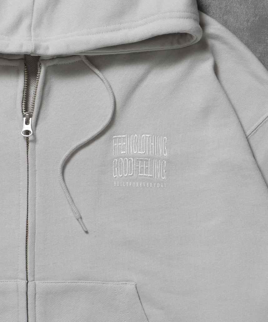 ヘビーウエイト3段ロゴメッセージジップパーカー / ジップ パーカー 裏毛 フーディ プルオーバー ライトグレー