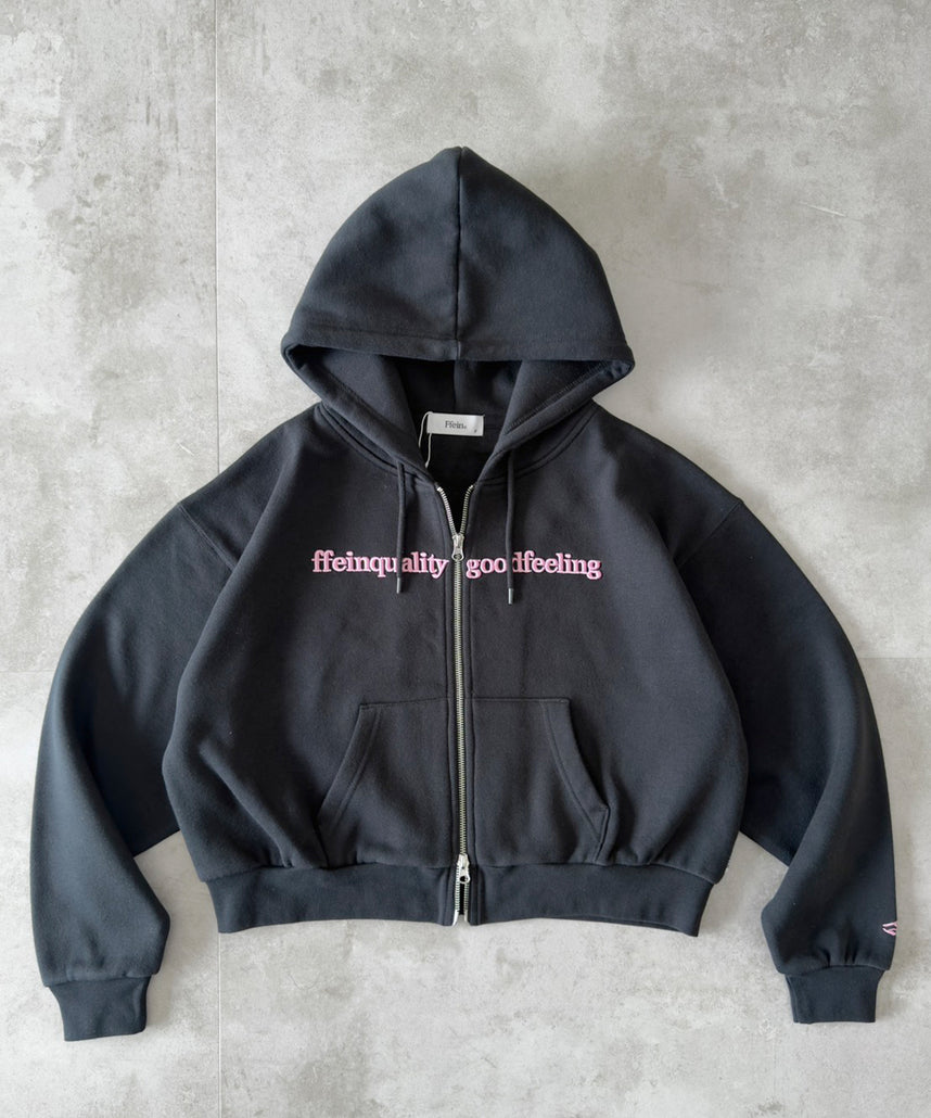 センター3D刺繍立体フードショート丈ZIPパーカー / レディース パーカー 裏起毛 ヘビーウエイト フーディ ダブルジップ 【短丈】 ブラック